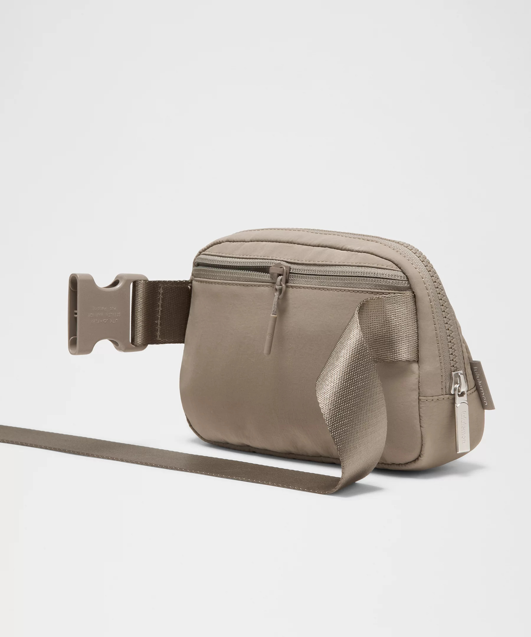 Everywhere Belt Bag 1L - 4