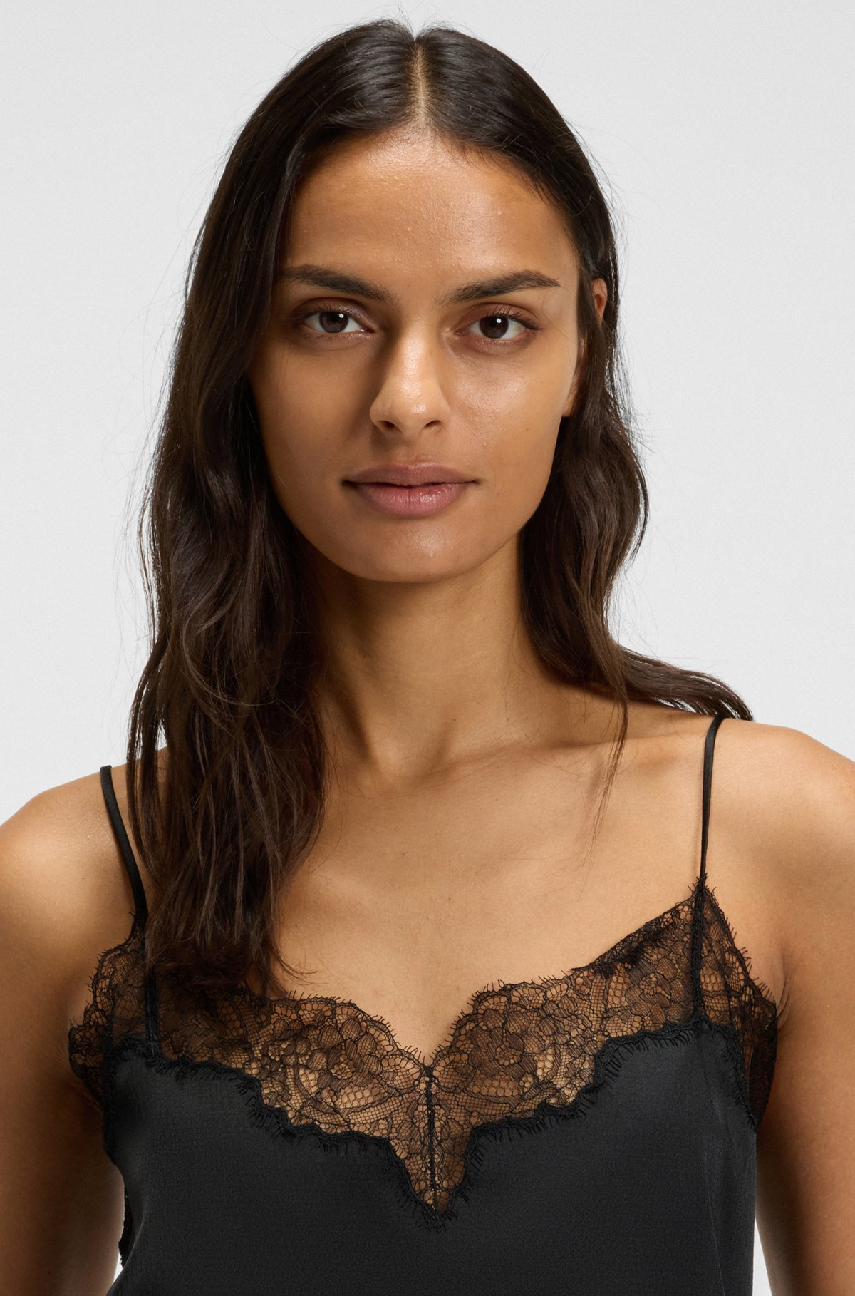 SATIN CAMISOLE WITH LACE DETAILS - 4