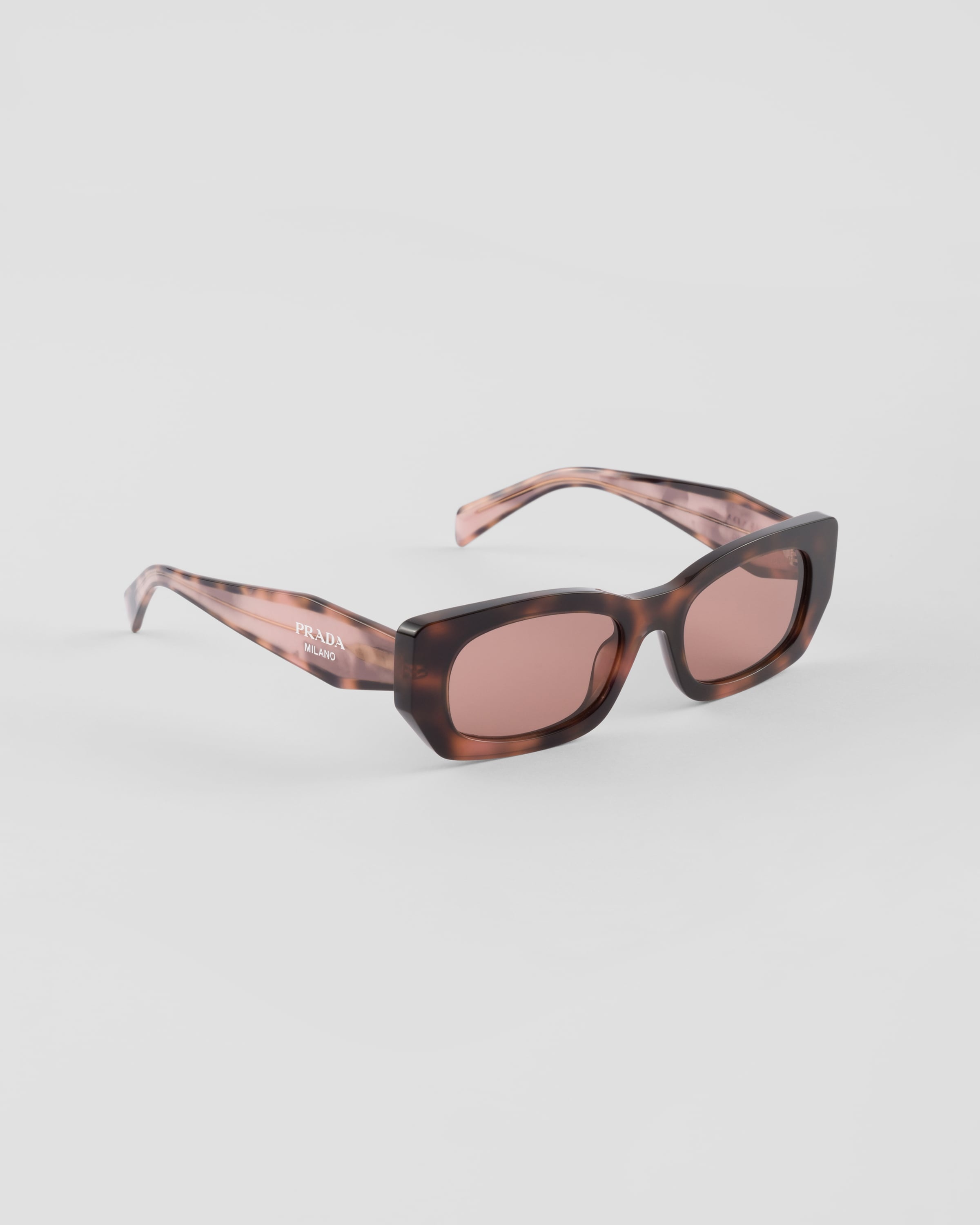 Sunglasses with the Prada logo - 3