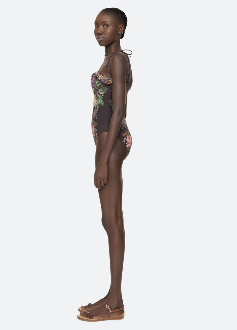 Viktoria One Piece 4