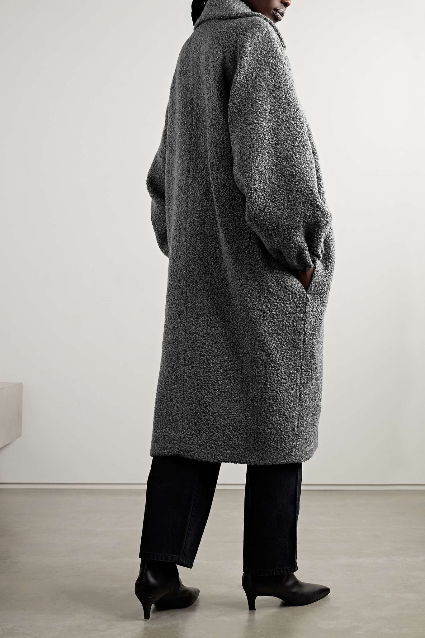 ダウンジャケット・コート Patou Elliptic Single Breasted Boucle Wool Coat - Charcoal PATOU Elliptic wool-blend bouclé coat | netaporter | REVERSIBLE