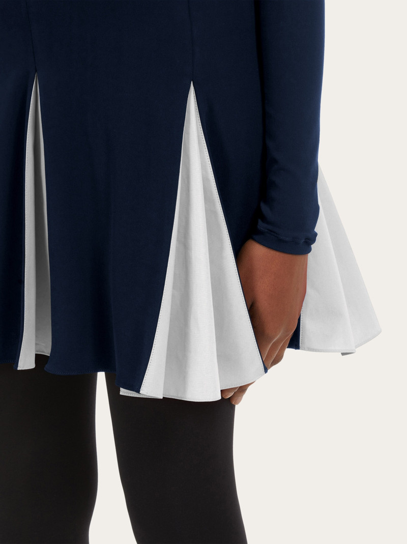 Dress with contrasting inserts 4