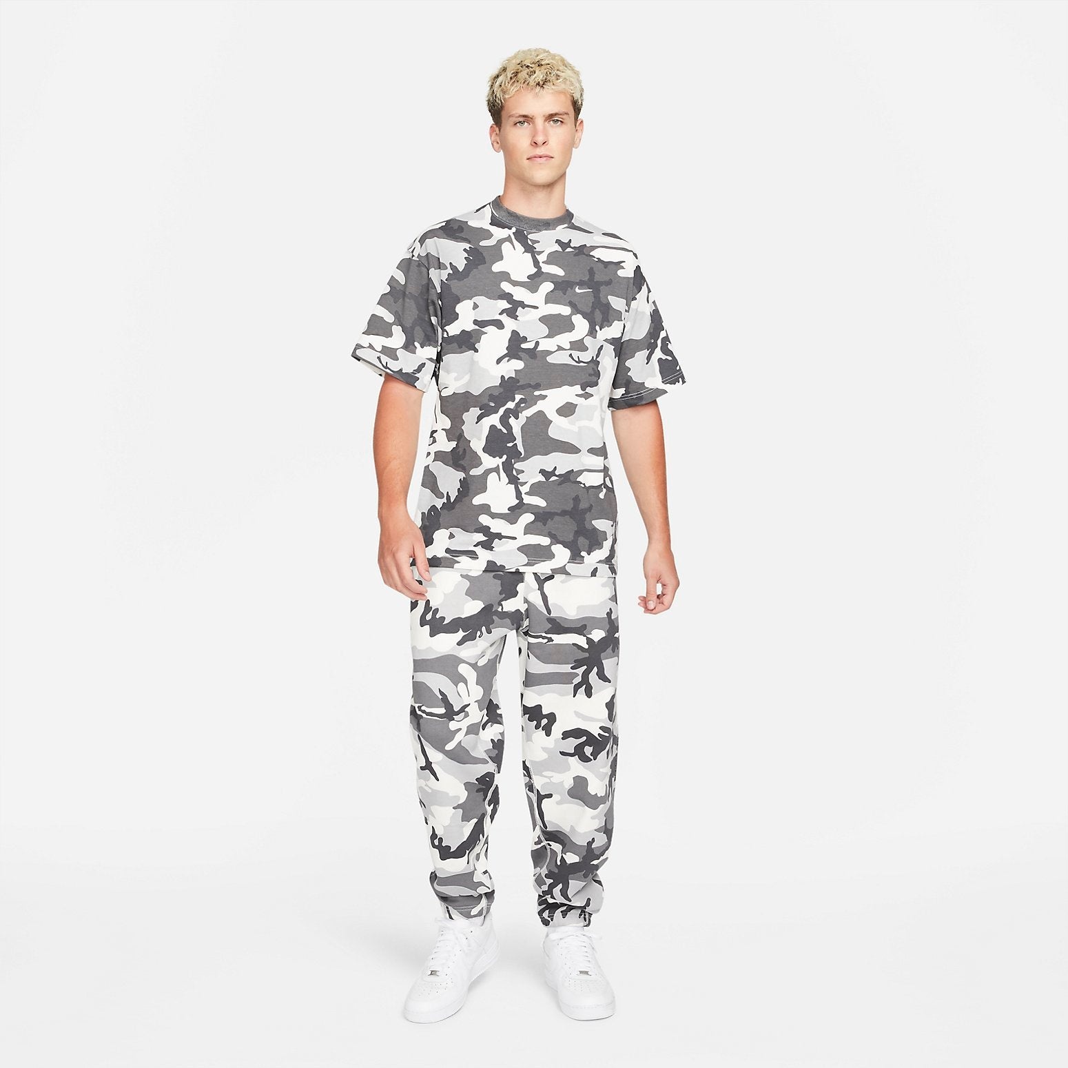 Nike NRG Solo Swoosh Camo Tee 'Grey White' DN1260-133 - 4