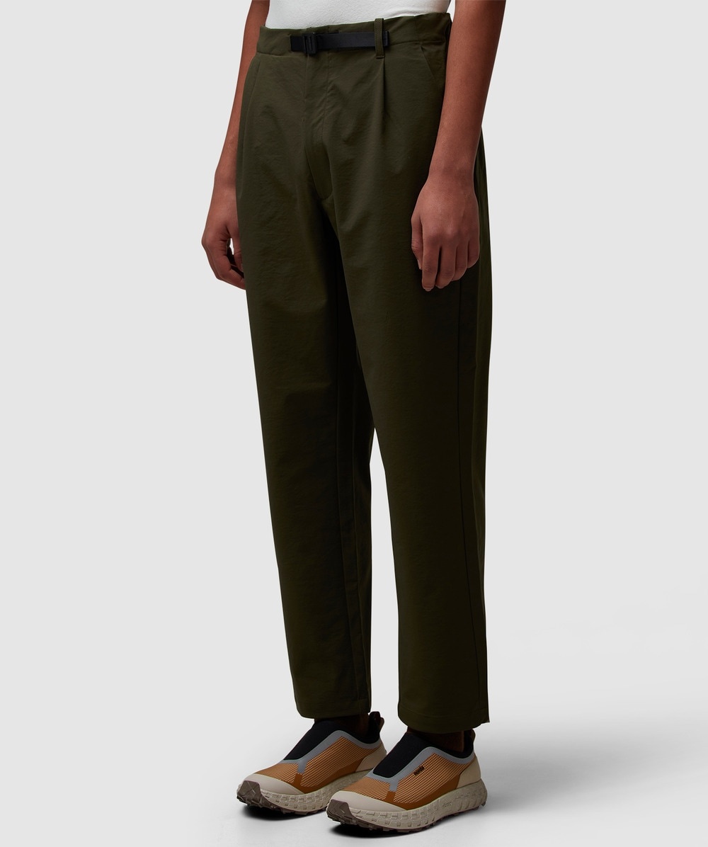 One tuck tapered stretch pant - 2