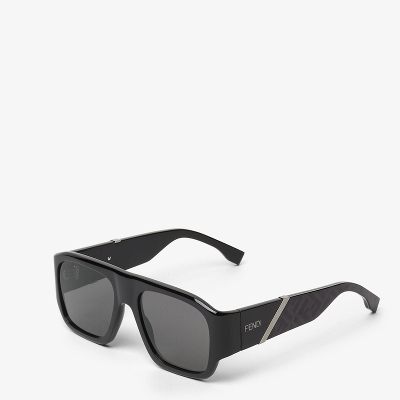 FENDI Fendi Diagonal outlook