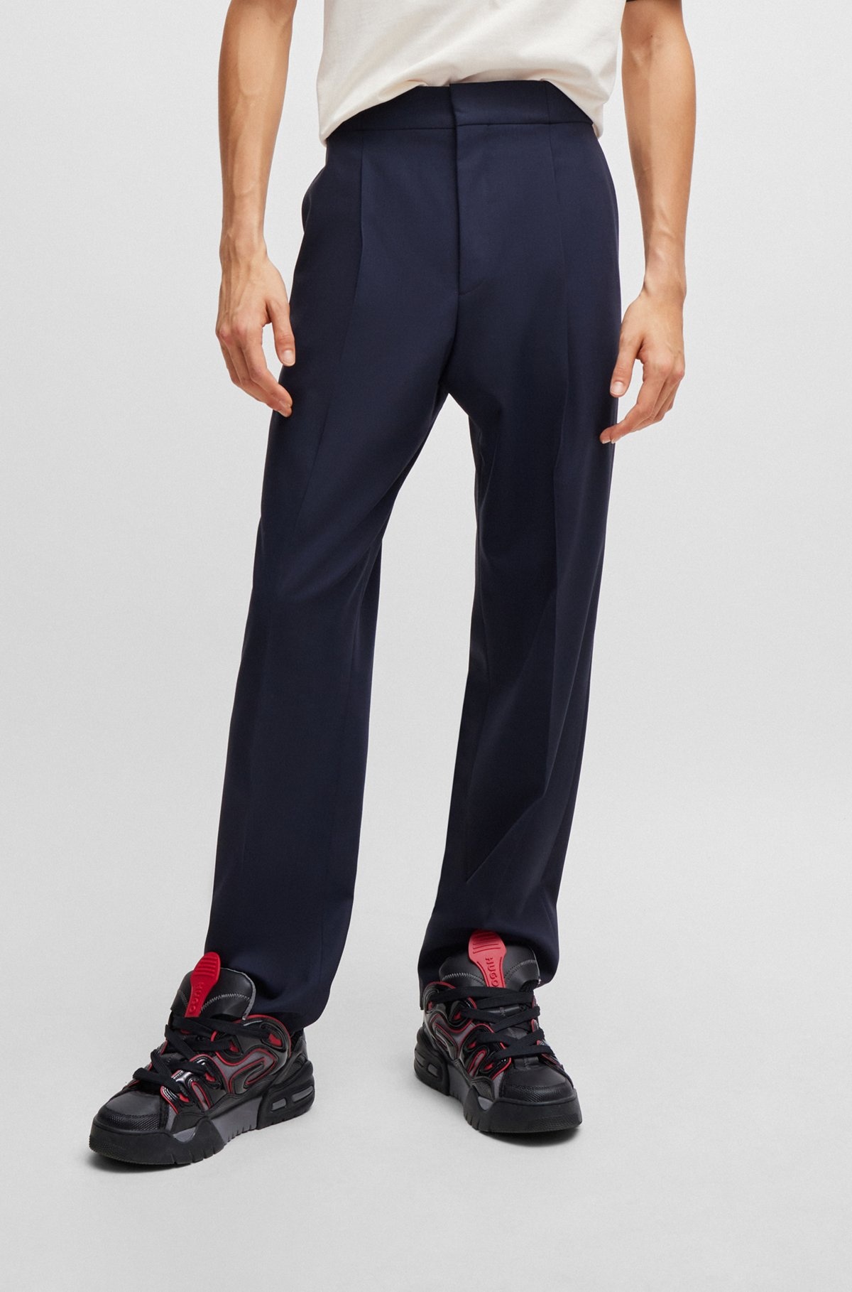 MODERN-FIT SUIT IN PERFORMANCE-STRETCH CLOTH - 7