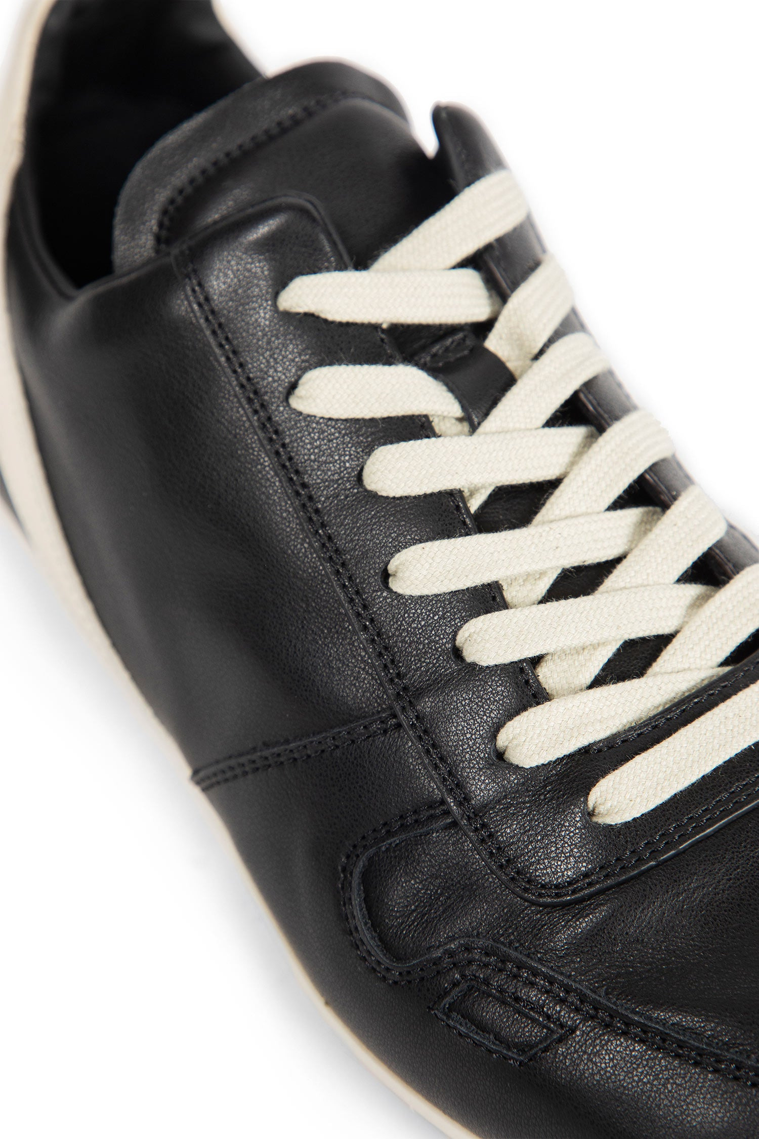 Concordians Minimal Sneaks - 6