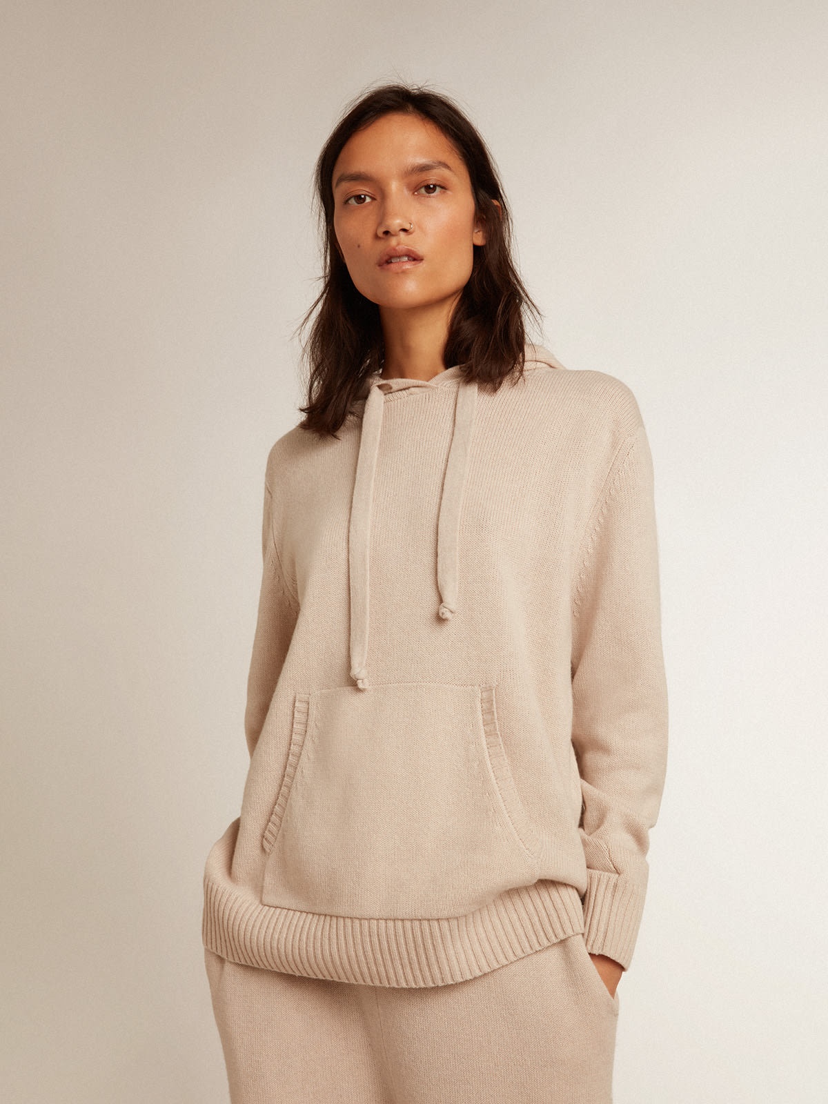 Women’s white cashmere blend sweatshirt with hood - 5