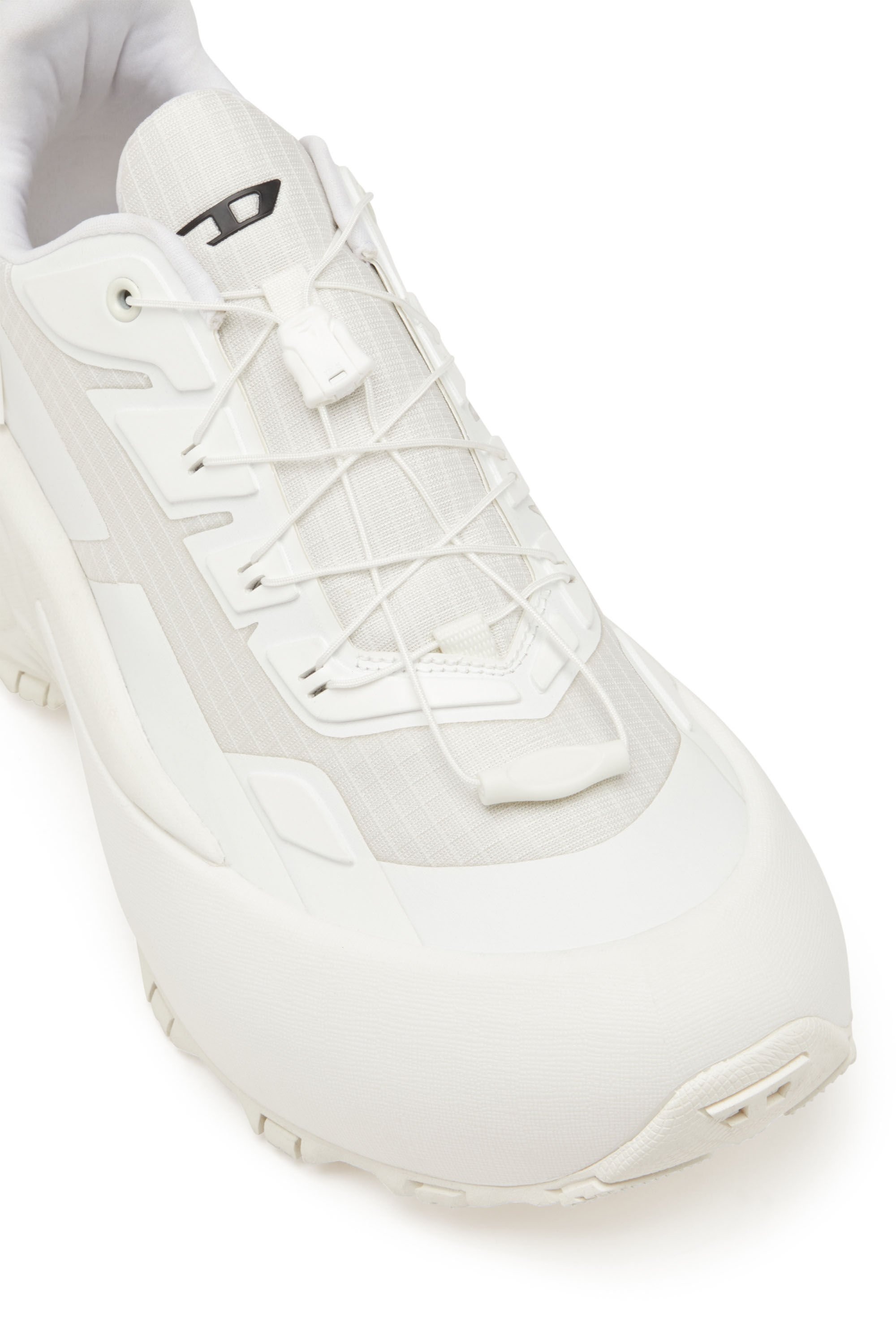 D-CAGE RUNNER - 5
