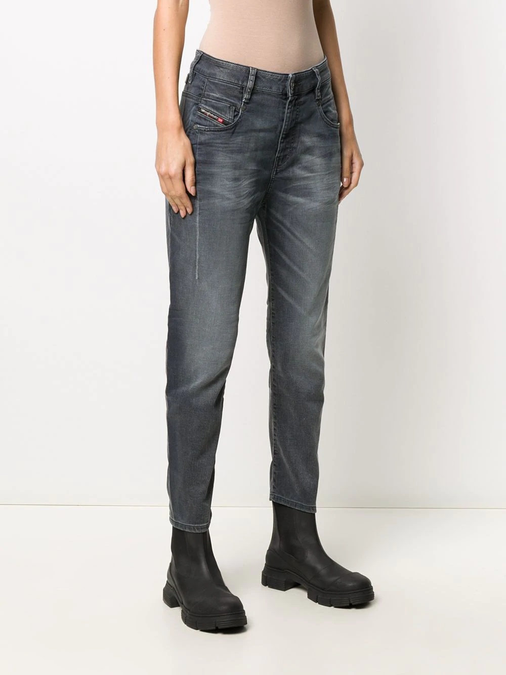 high-rise tapered jeans  - 3