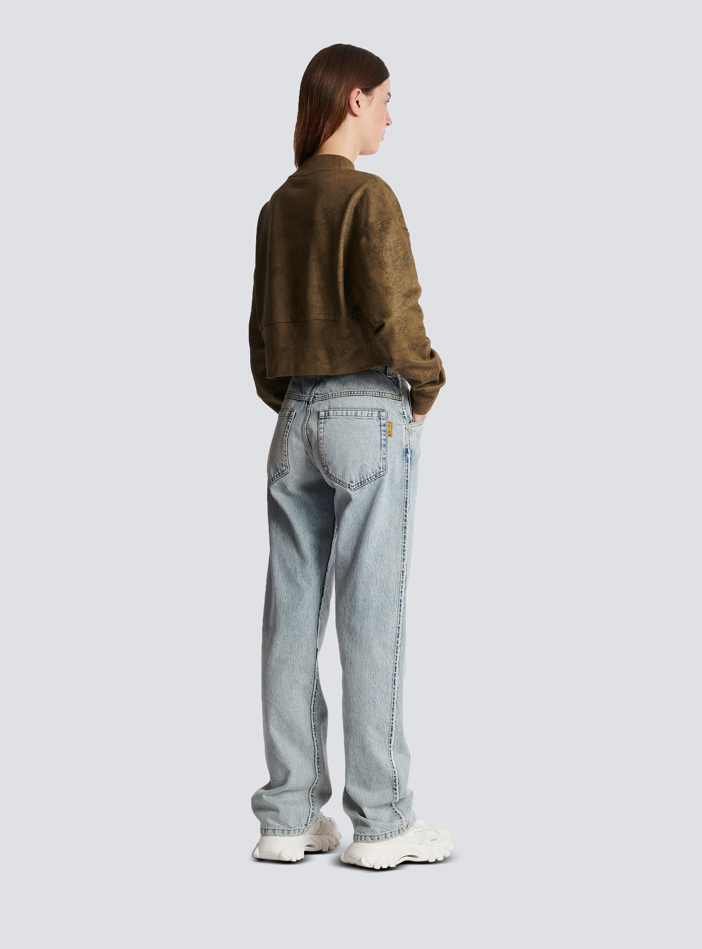 Eco-responsible cotton cropped sweatshirt with metallic Balmain logo - 4