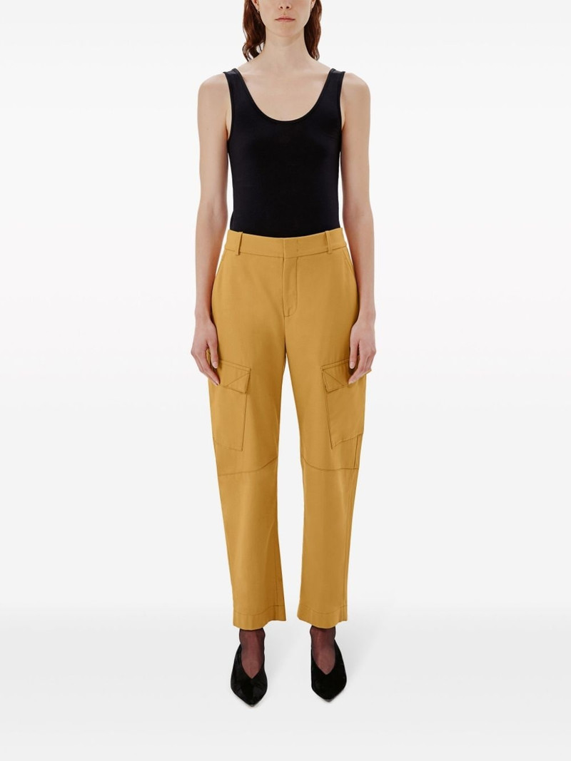 Curved cargo trousers 3