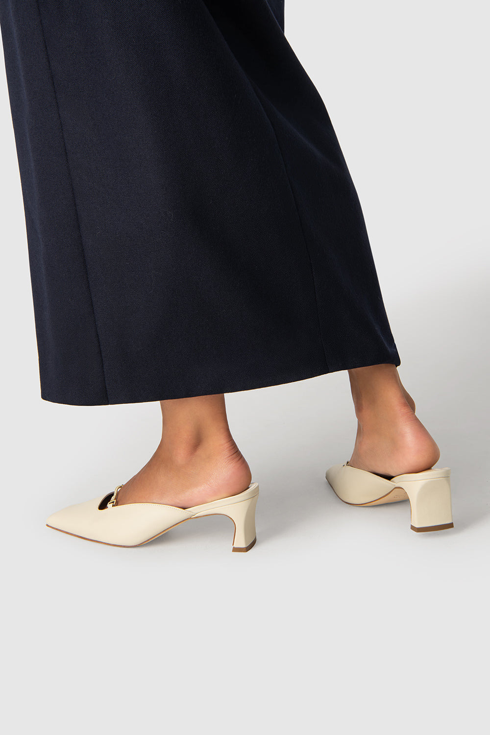 Leda Limewash Lamb Nappa Leather Mule - 6