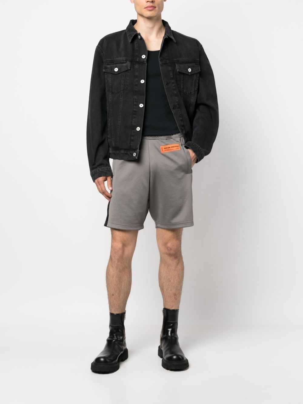 logo-patch track shorts - 2