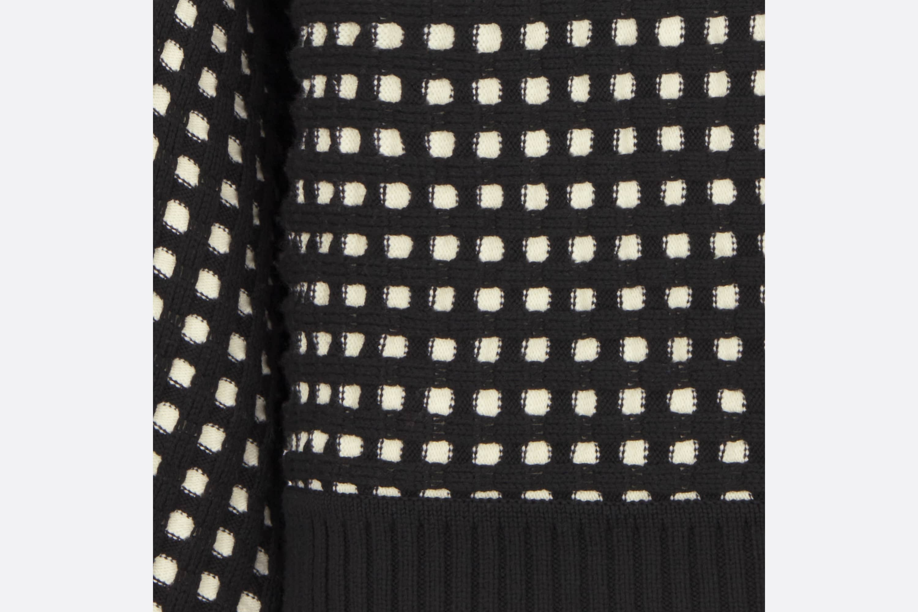 Round-Neck Sweater - 4