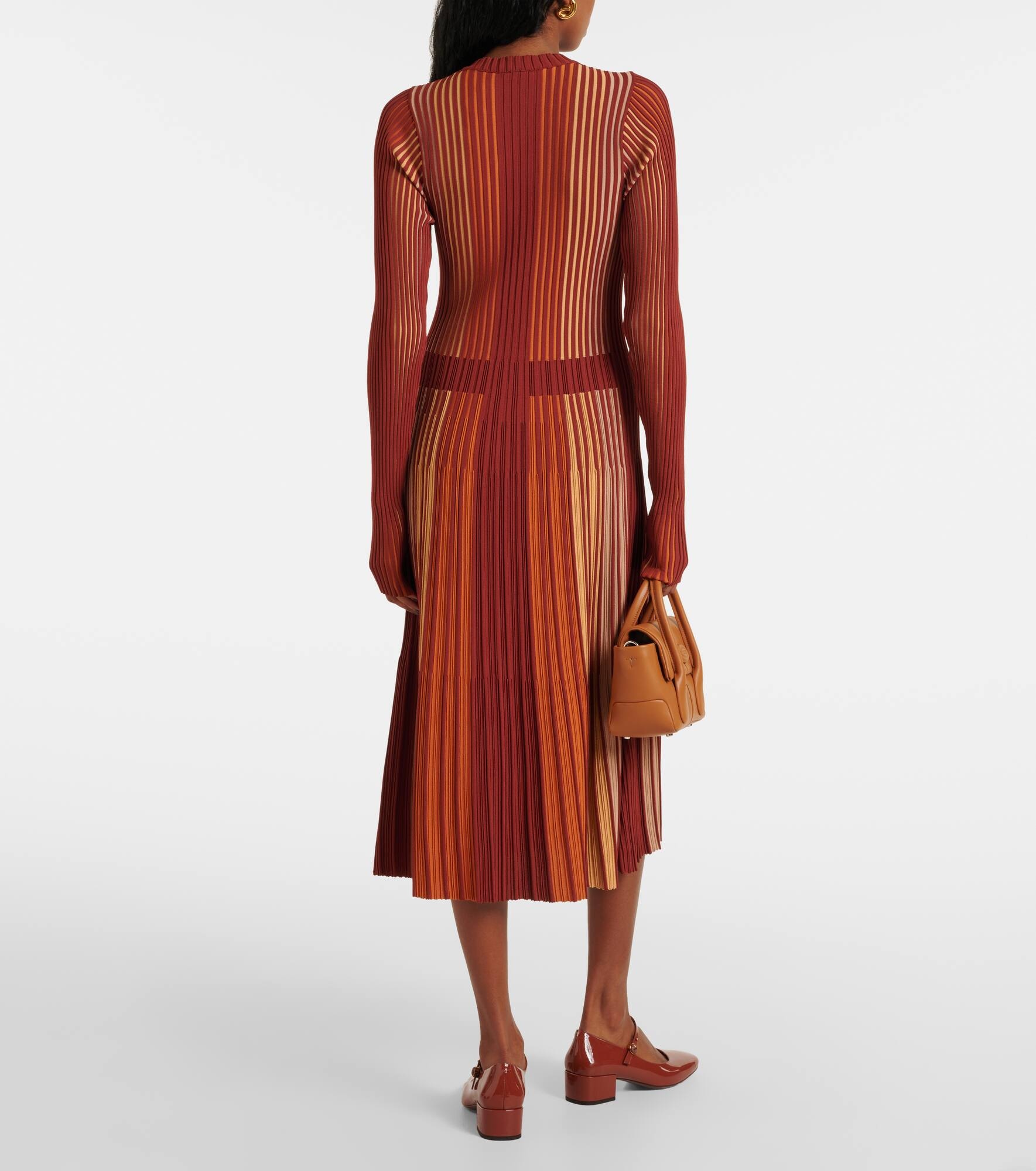 Knitted pleated midi dress - 3