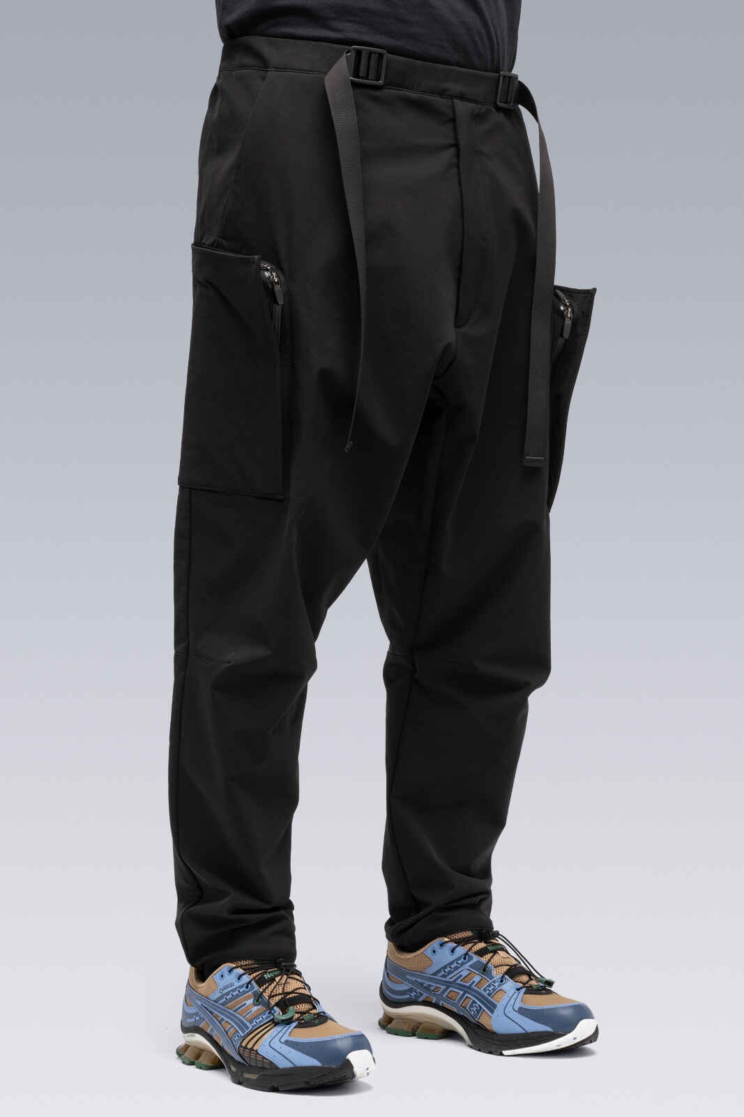 P31A-DS schoeller® Dryskin™ Drawcord Cargo Trouser Black  - 3