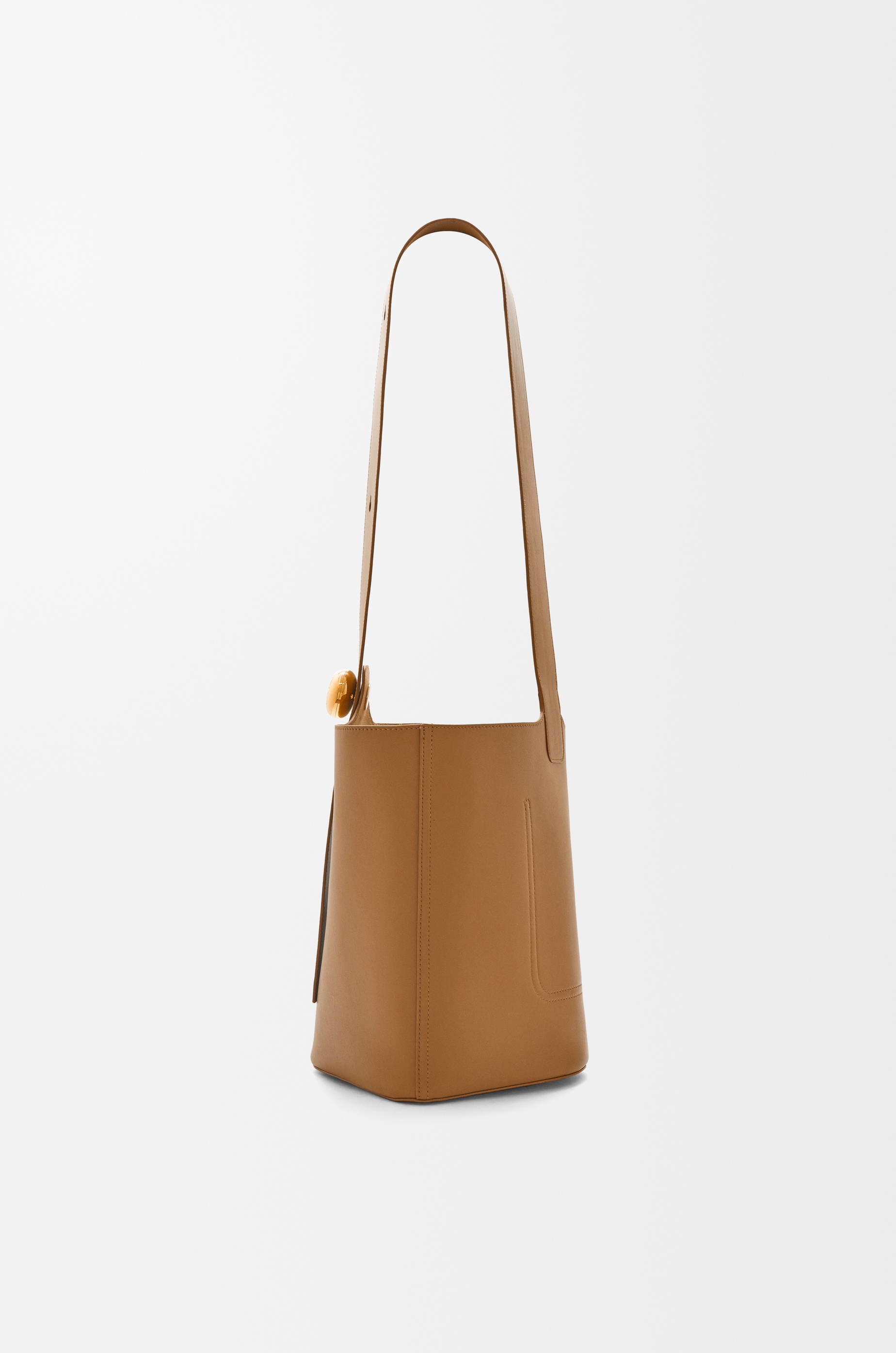 Medium Pebble Bucket bag in mellow calfskin - 6