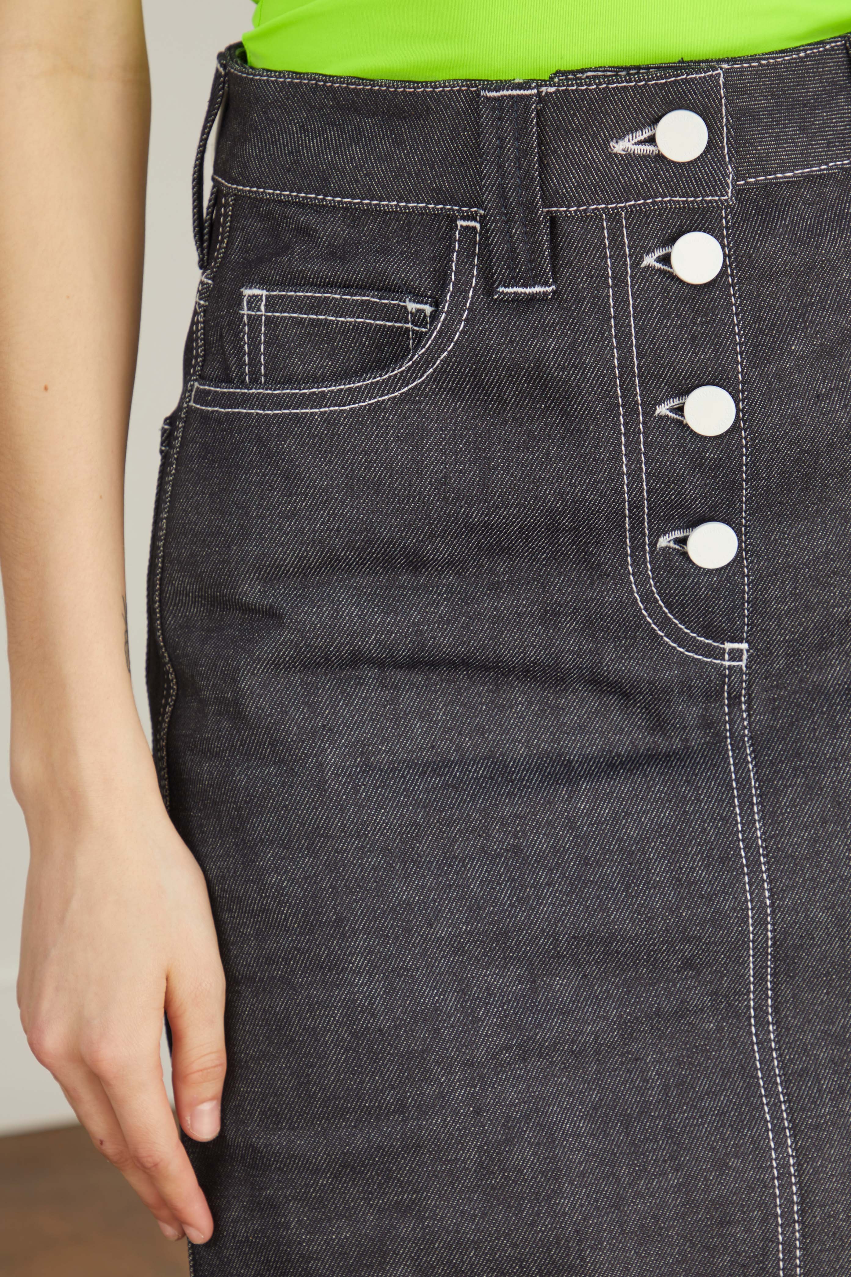 Belli Dentro Short Skirt in Dark Denim - 7