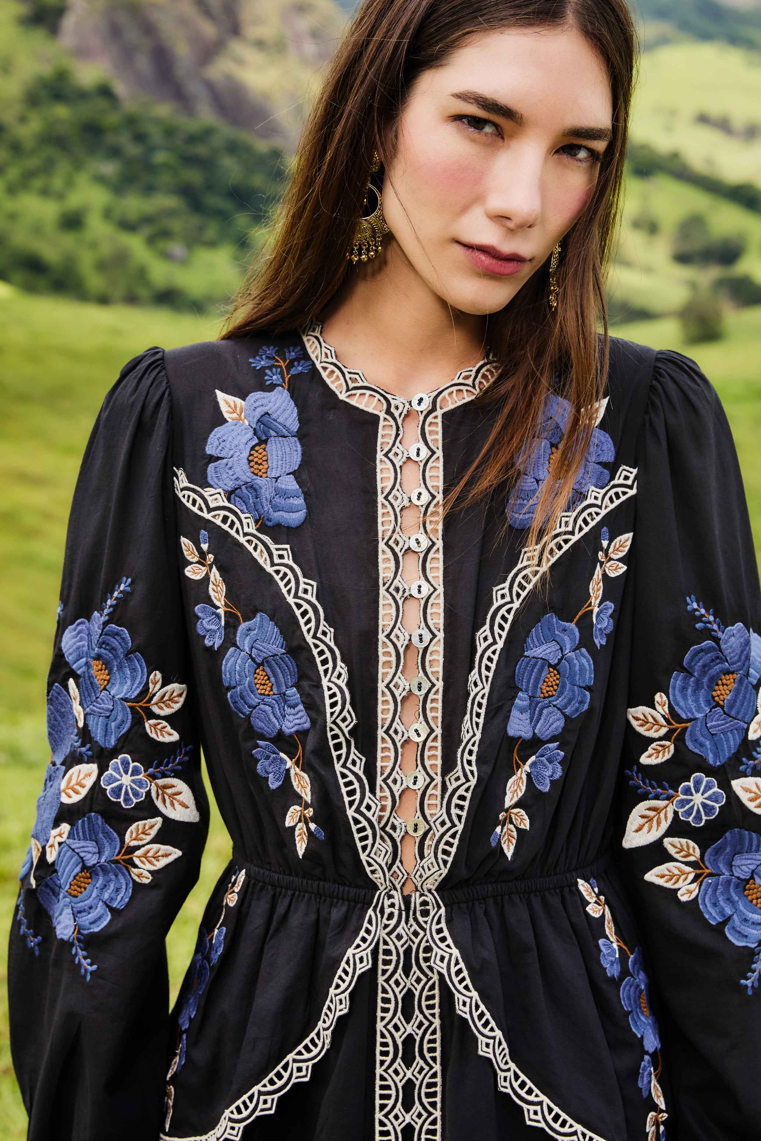 Black Embroidered Flowers Long Sleeve Midi Dress - 5