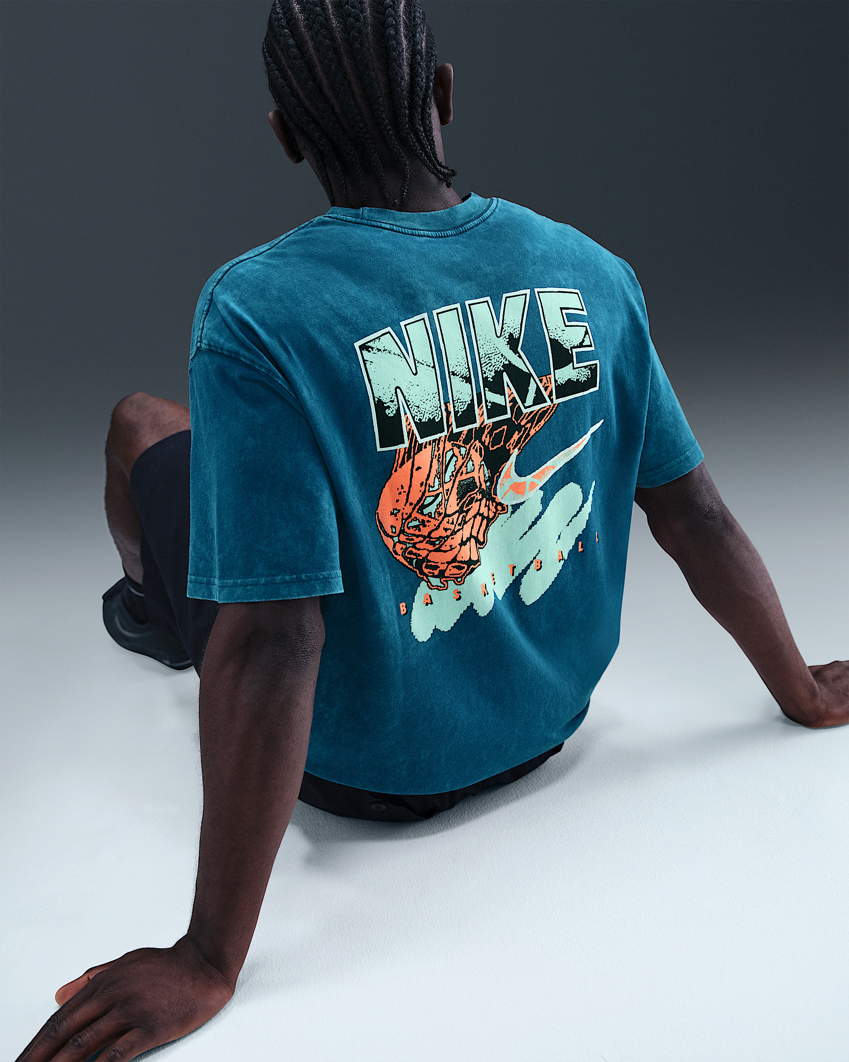 Nike Men's Basketball T-Shirt - 2