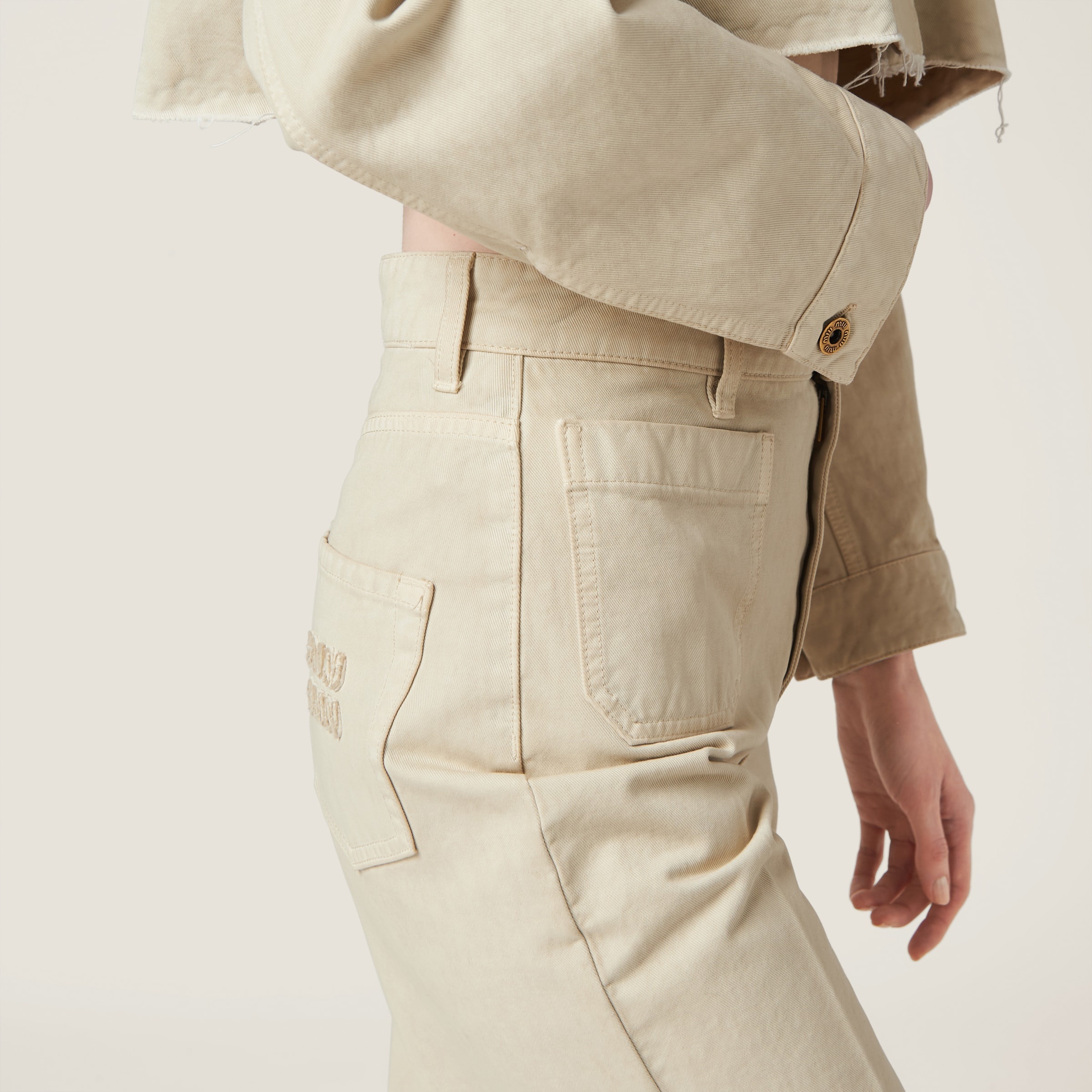 Garment-dyed gabardine pants - 4
