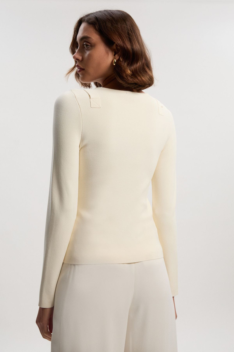 Buckle Trim Long Sleeve Knitted Top 5