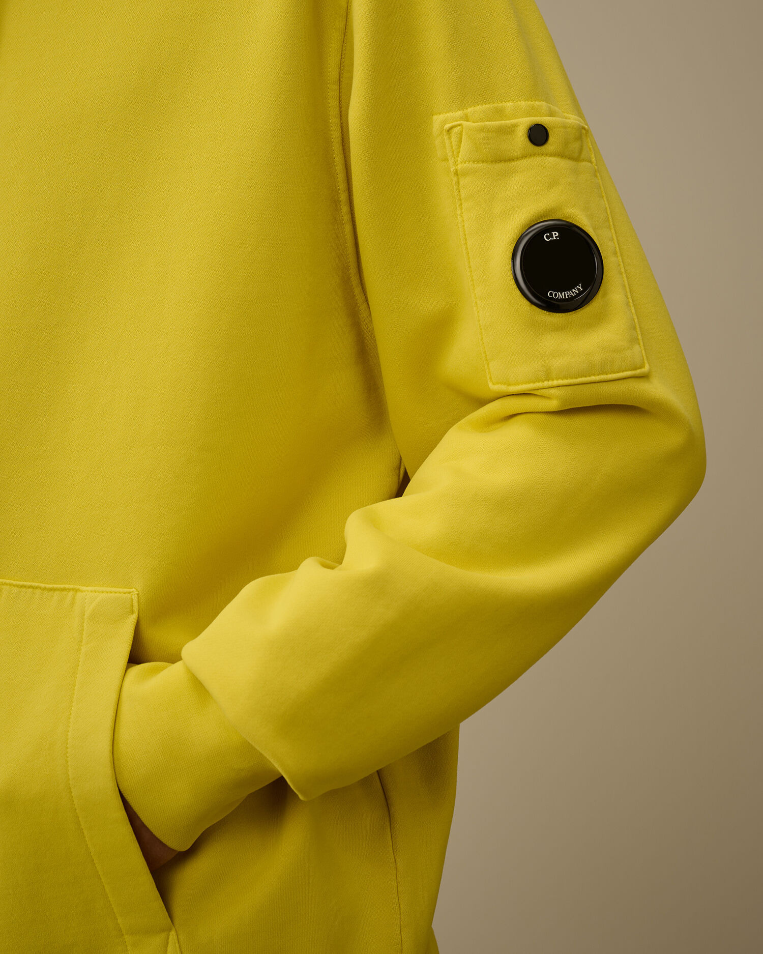 Brushed and Emerized Diagonal Fleece Hooded Lens Sweatshirt - 5