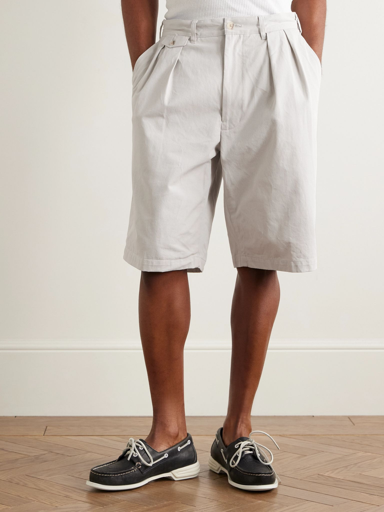 Wide-Leg Pleated Cotton-Twill Shorts Ecru - 3