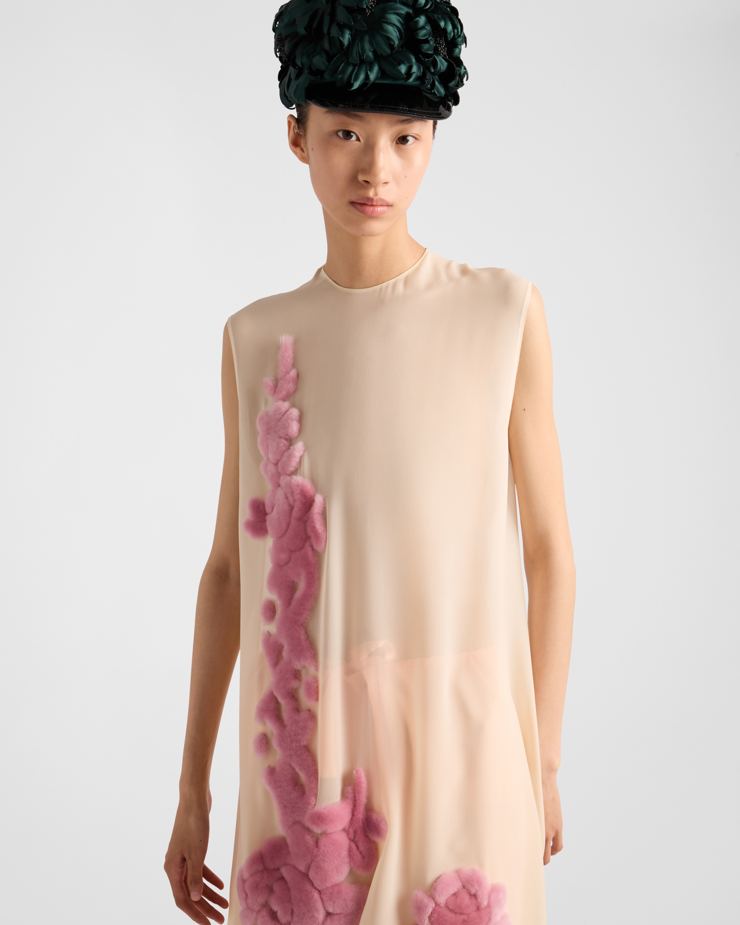 Embroidered georgette dress - 4