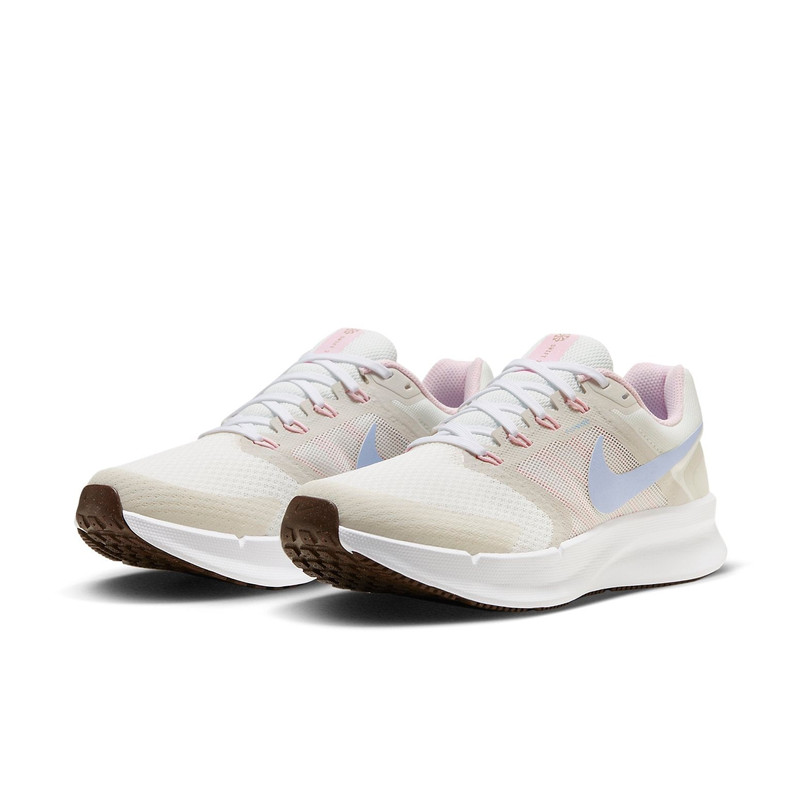 (WMNS) Nike Run Swift 3 'White' FN3448-141 3