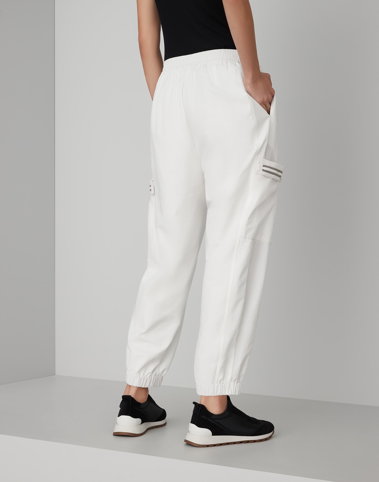 Stretch cotton lightweight French terry cargo trousers with shiny pocket trim - 2