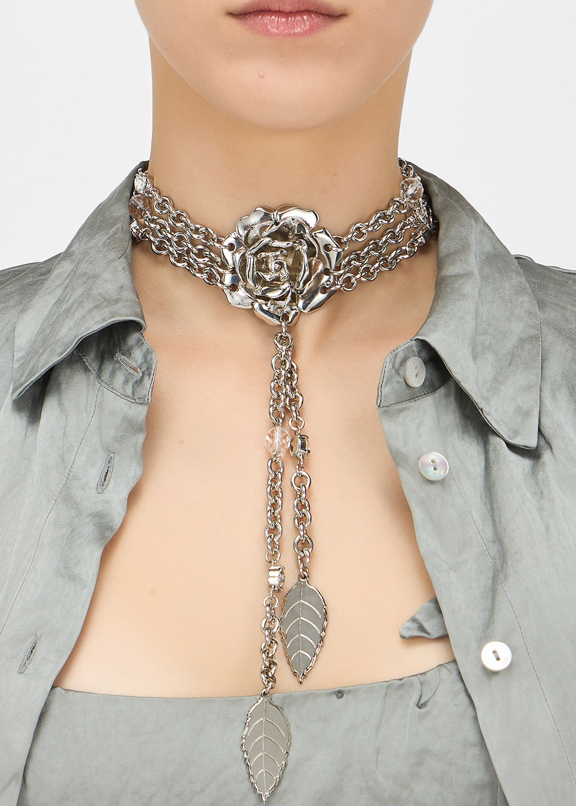 METAL CHOKER WITH CHARM AND ROSES - 4