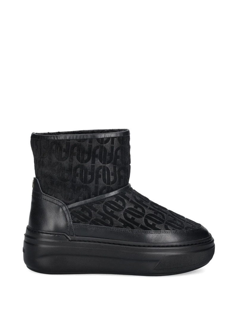 logo-print boots 1