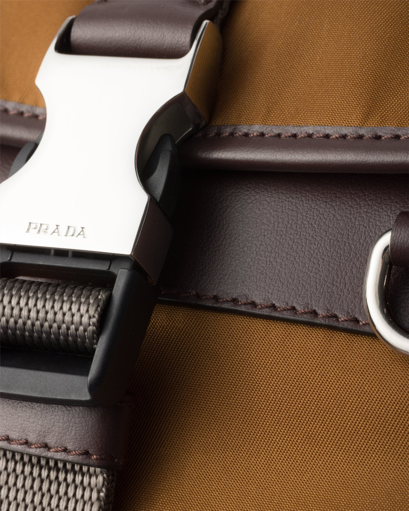 Re-Nylon and leather smartphone case 4