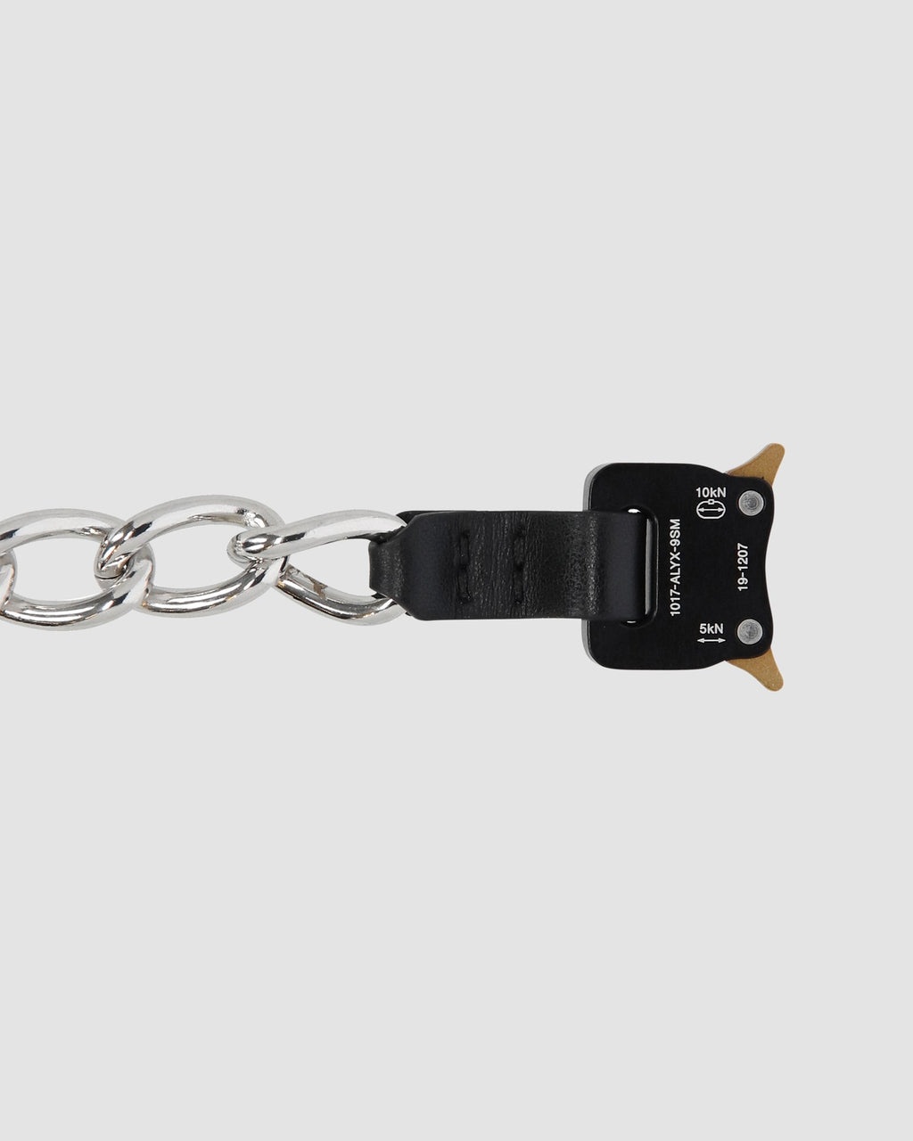 CHAIN NECKLACE W LEATHER DETAILS - 5
