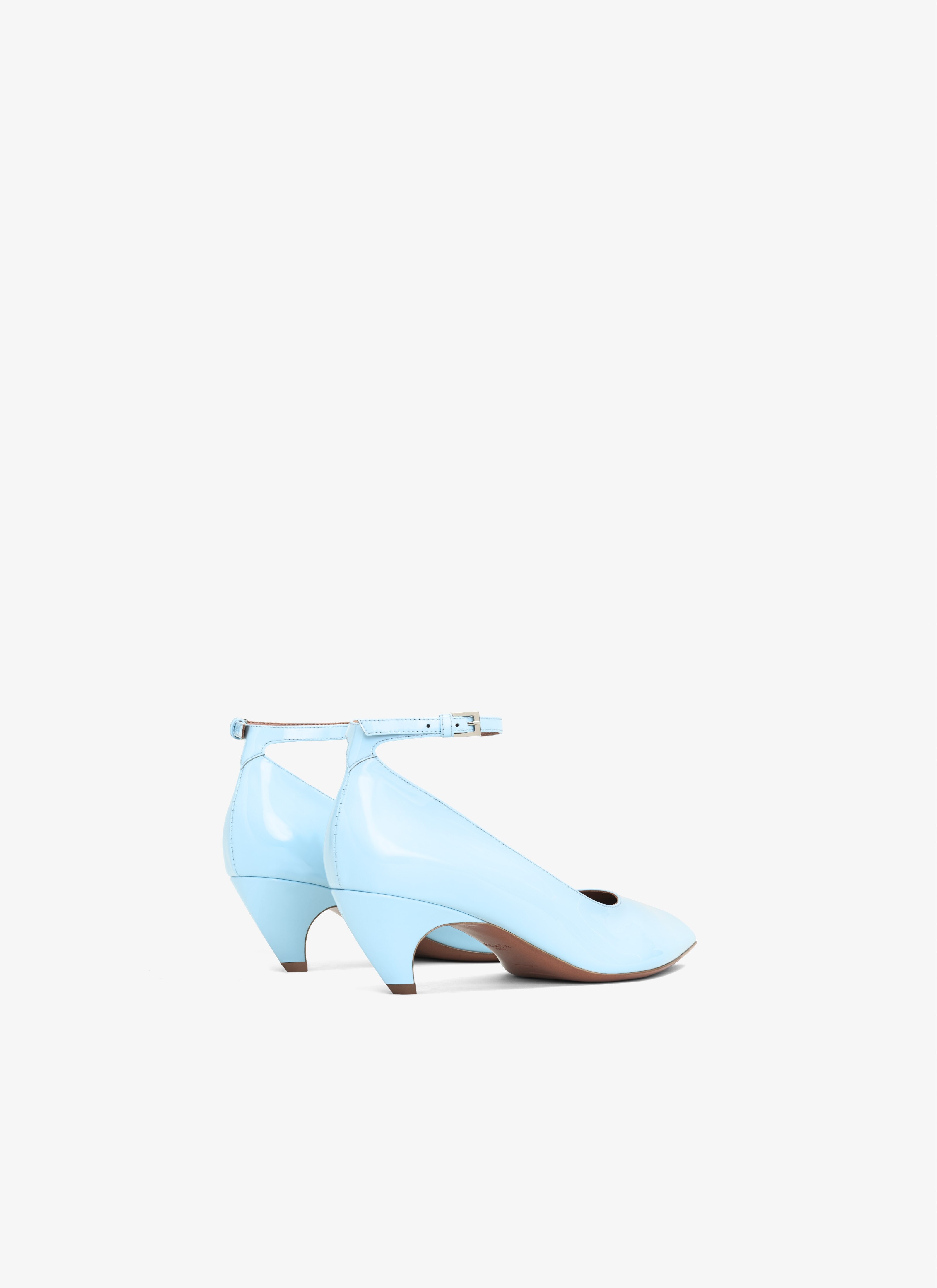 SHARK PUMPS IN CALFSKIN - 2