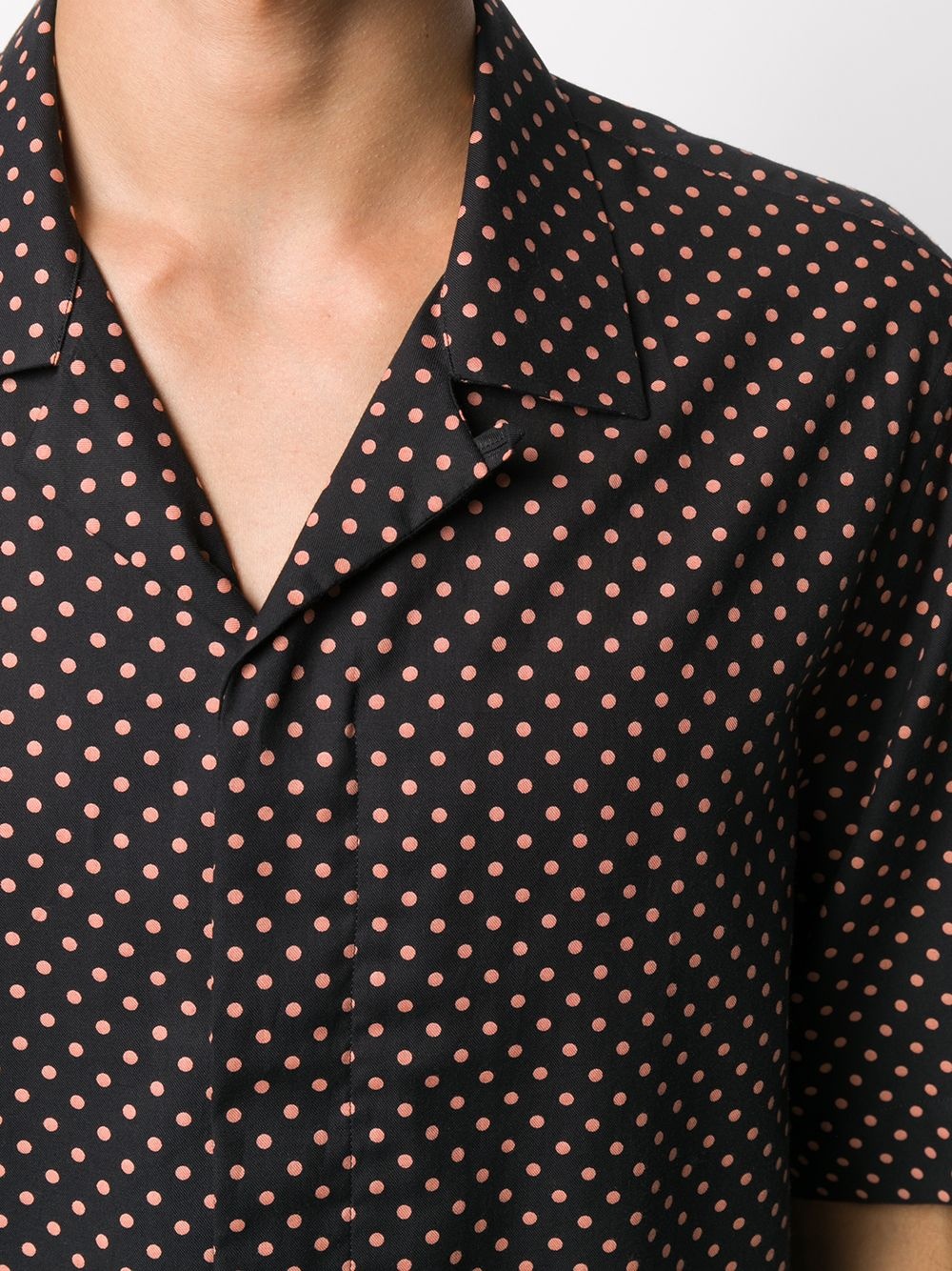 short-sleeved polka dot shirt - 5