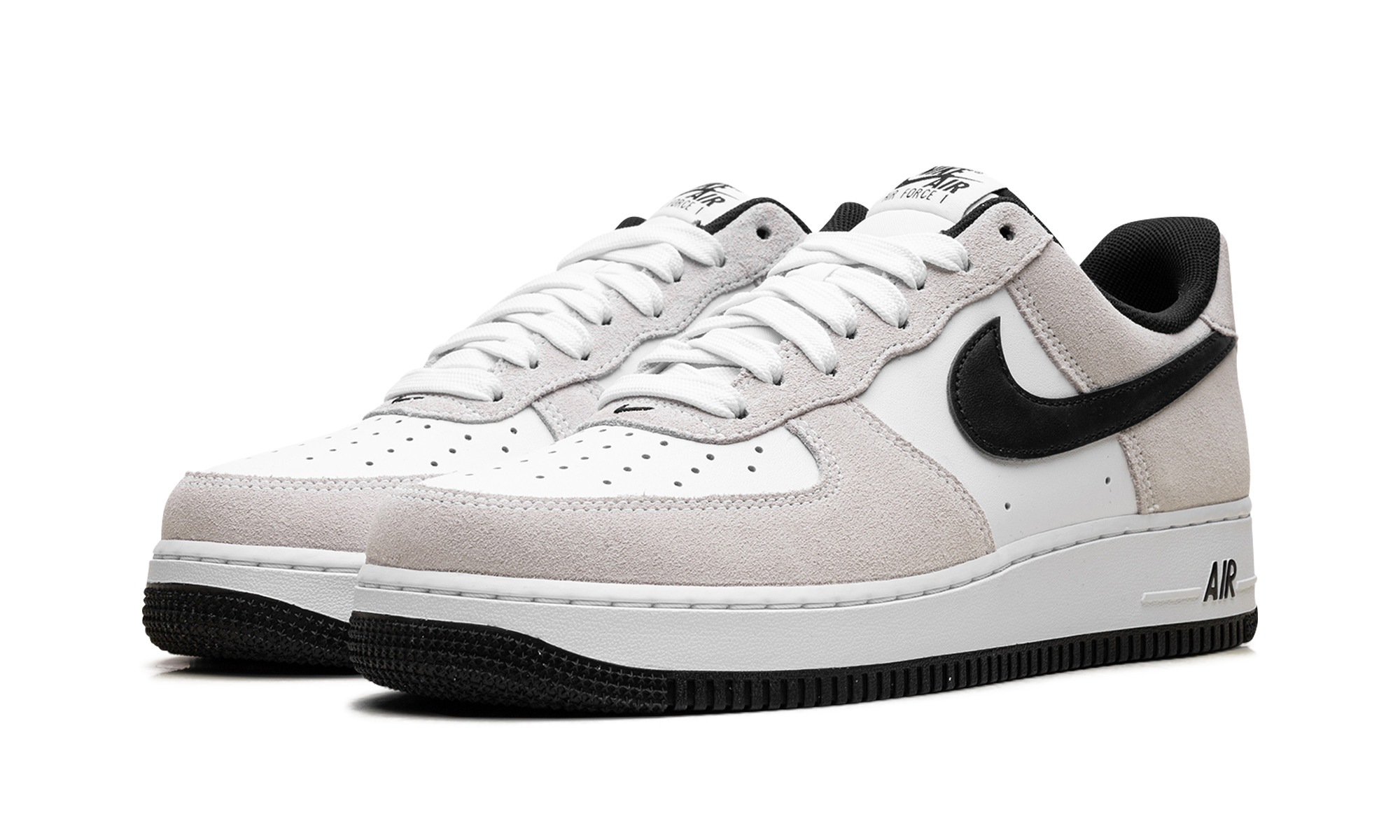 Air Force 1 Low '07 LV8 "White Black" - 2