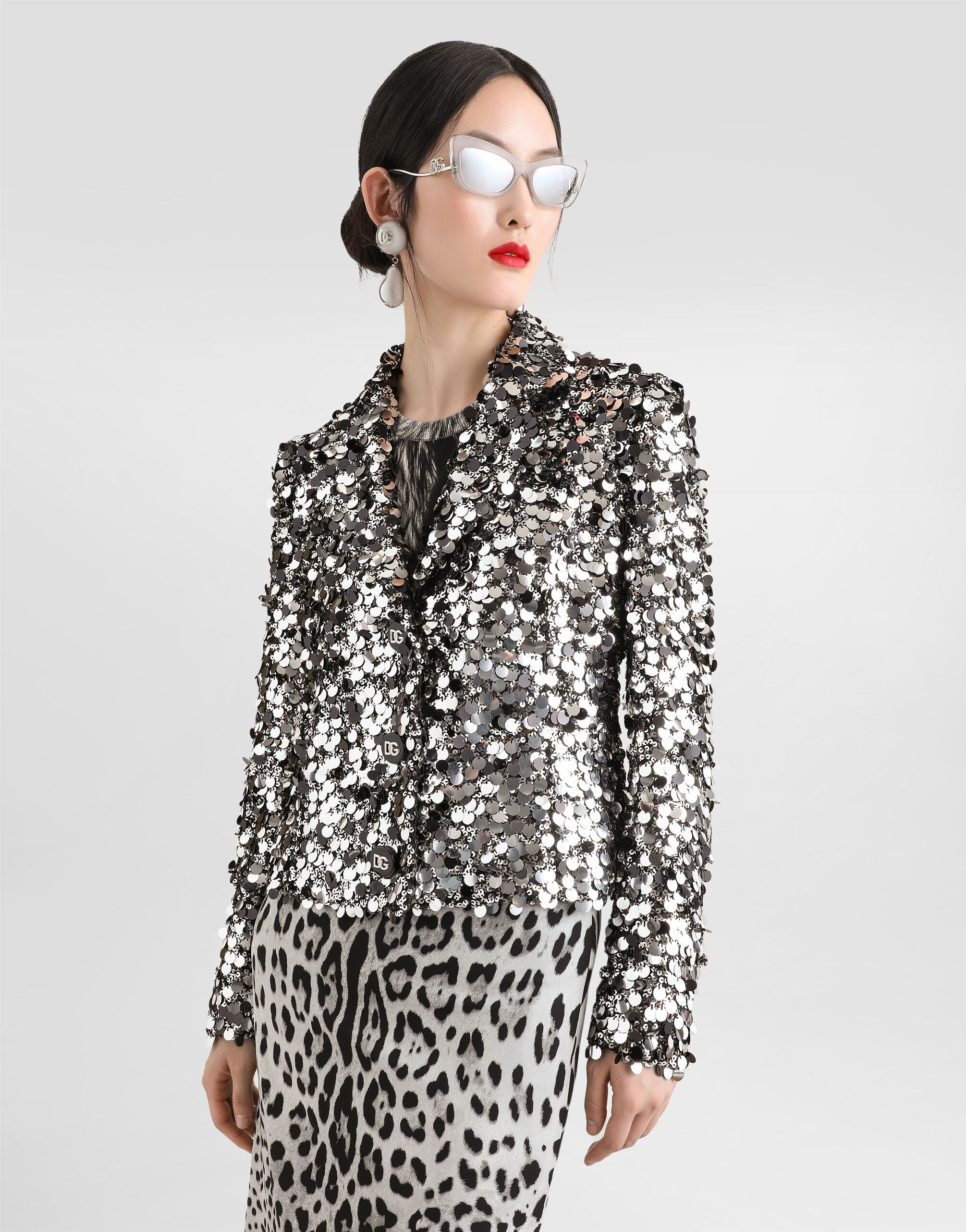 Short single-breasted jacket with sequin embellishment - 4