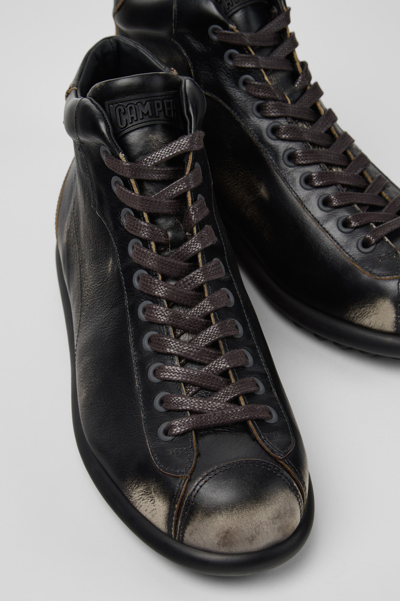 Gray Leather Ankle Boots for Men. 2