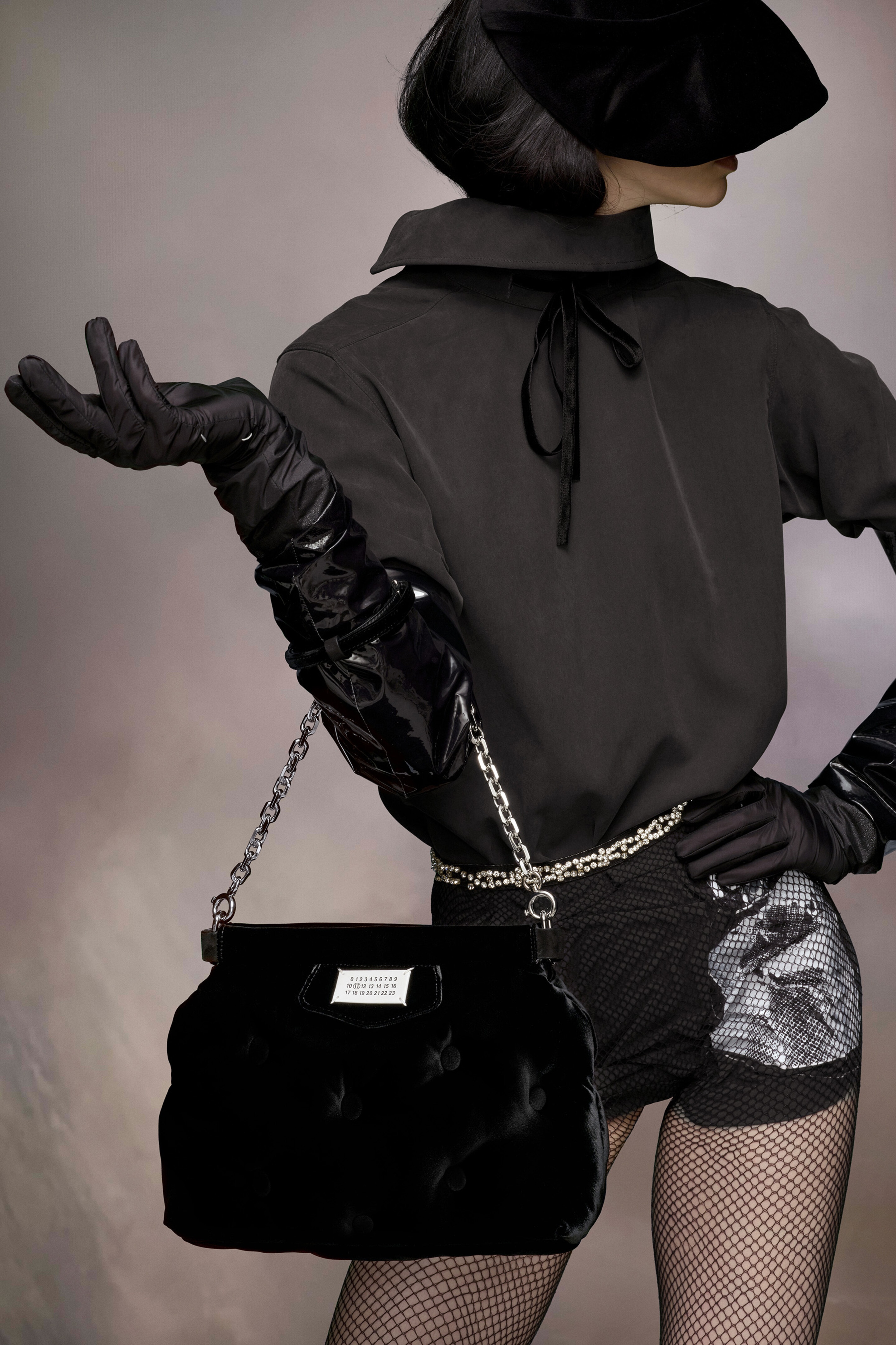 直営店▲Maison Margiela▲Glam Slam classique small Velvet Maison Margiela Glam Slam classique small Velvet | REVERSIBLE