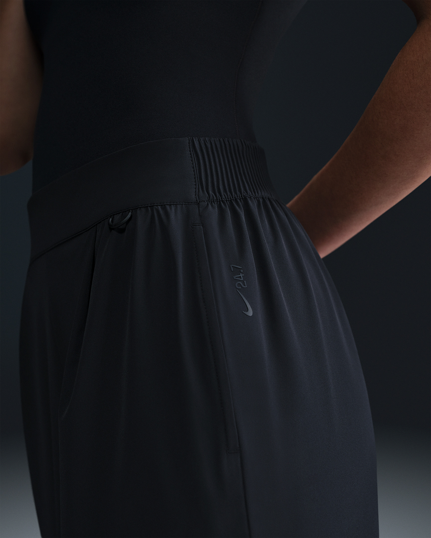 Nike 24.7 PerfectStretch Women's Dri-FIT High-Waisted Loose Wide-Leg Pants - 6