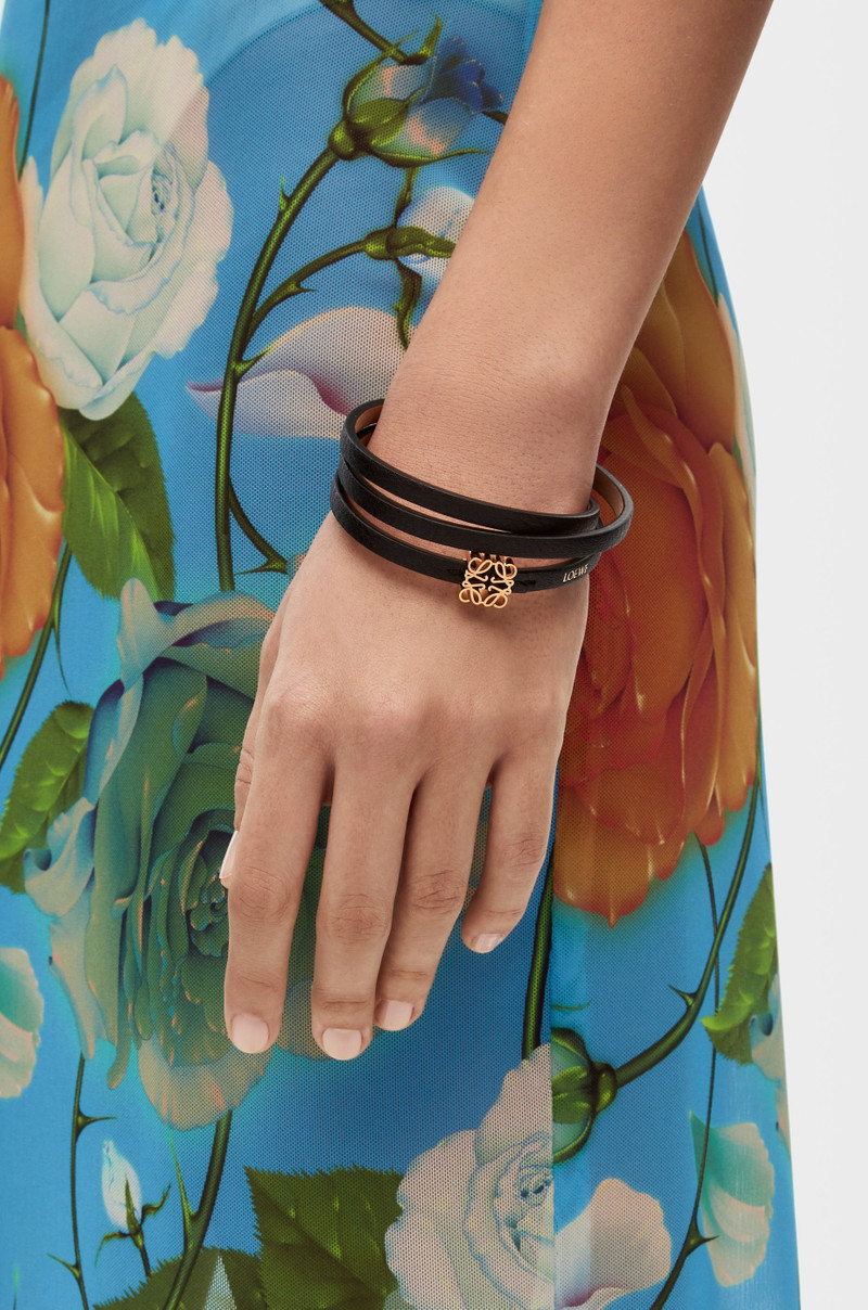 Loewe Twist bangle in calfskin outlook