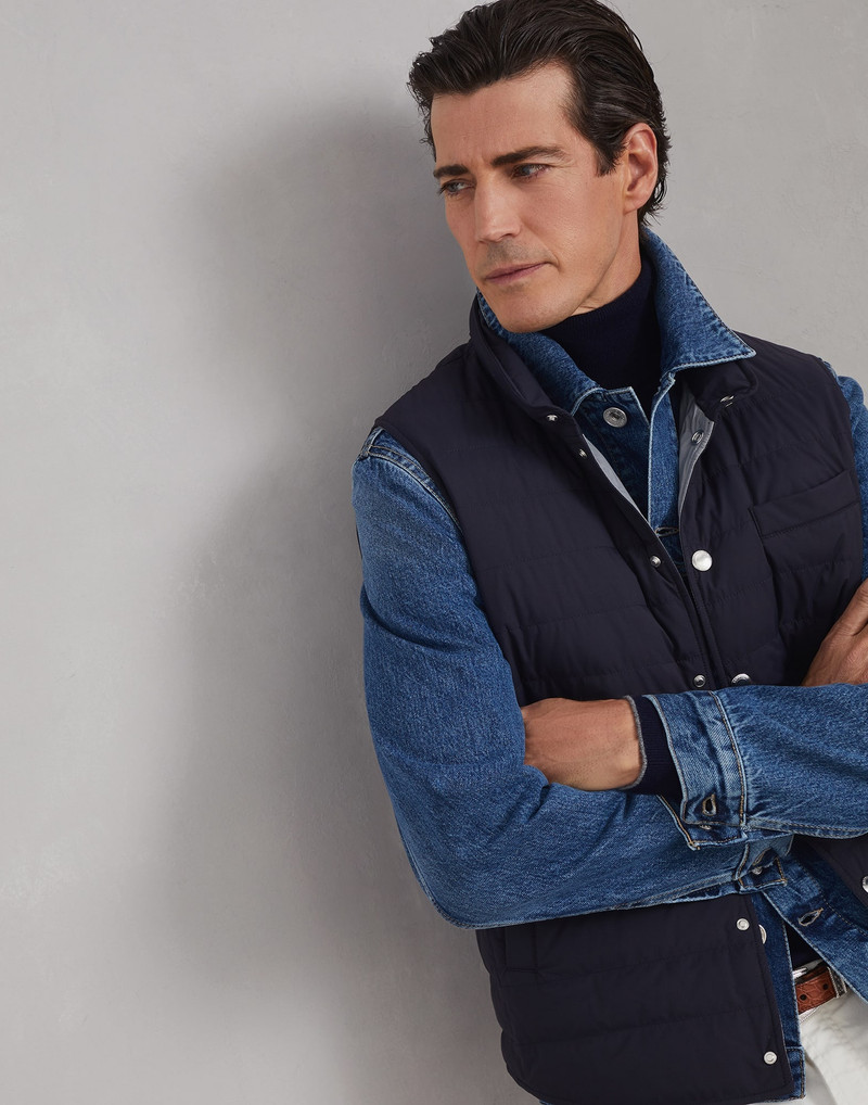 Water-resistant matte nylon lightweight down vest 4