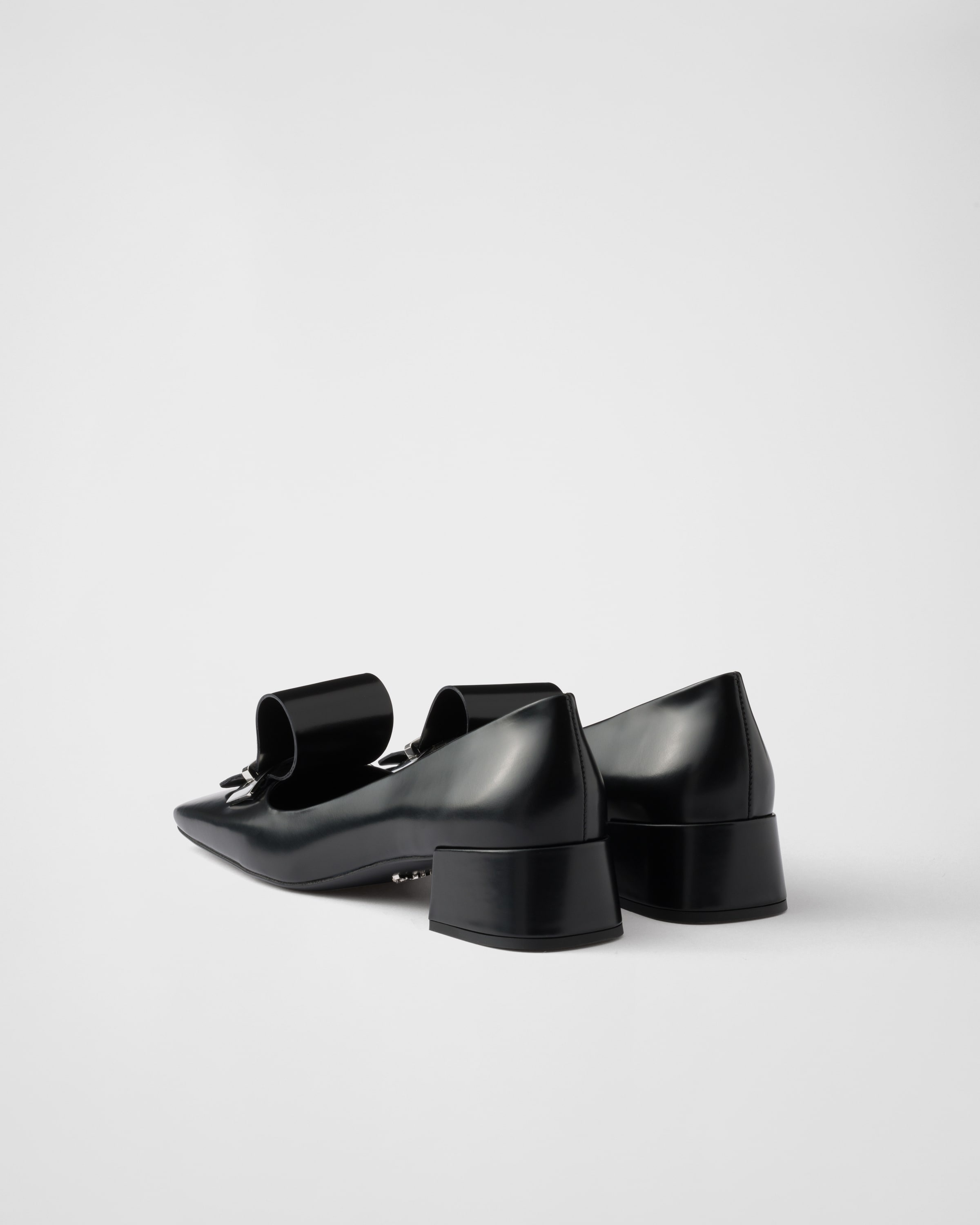 Brushed leather pumps - 4
