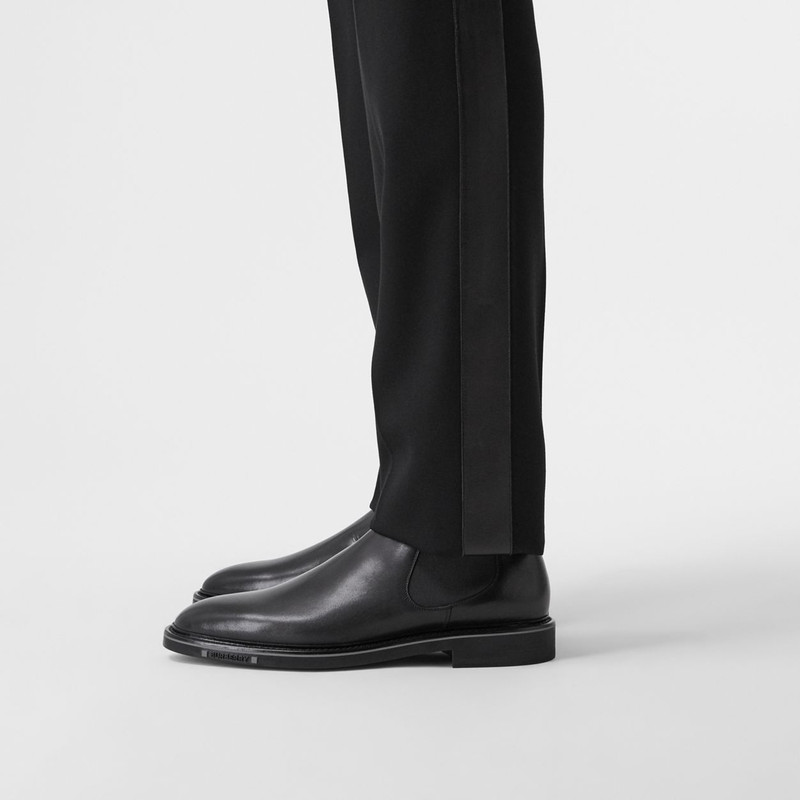 Logo Detail Leather Chelsea Boots 4