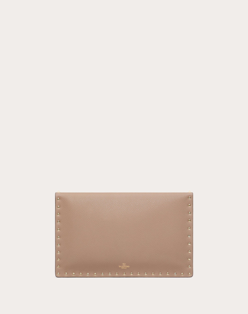 ROCKSTUD GRAINY CALFSKIN ENVELOPE POUCH 3