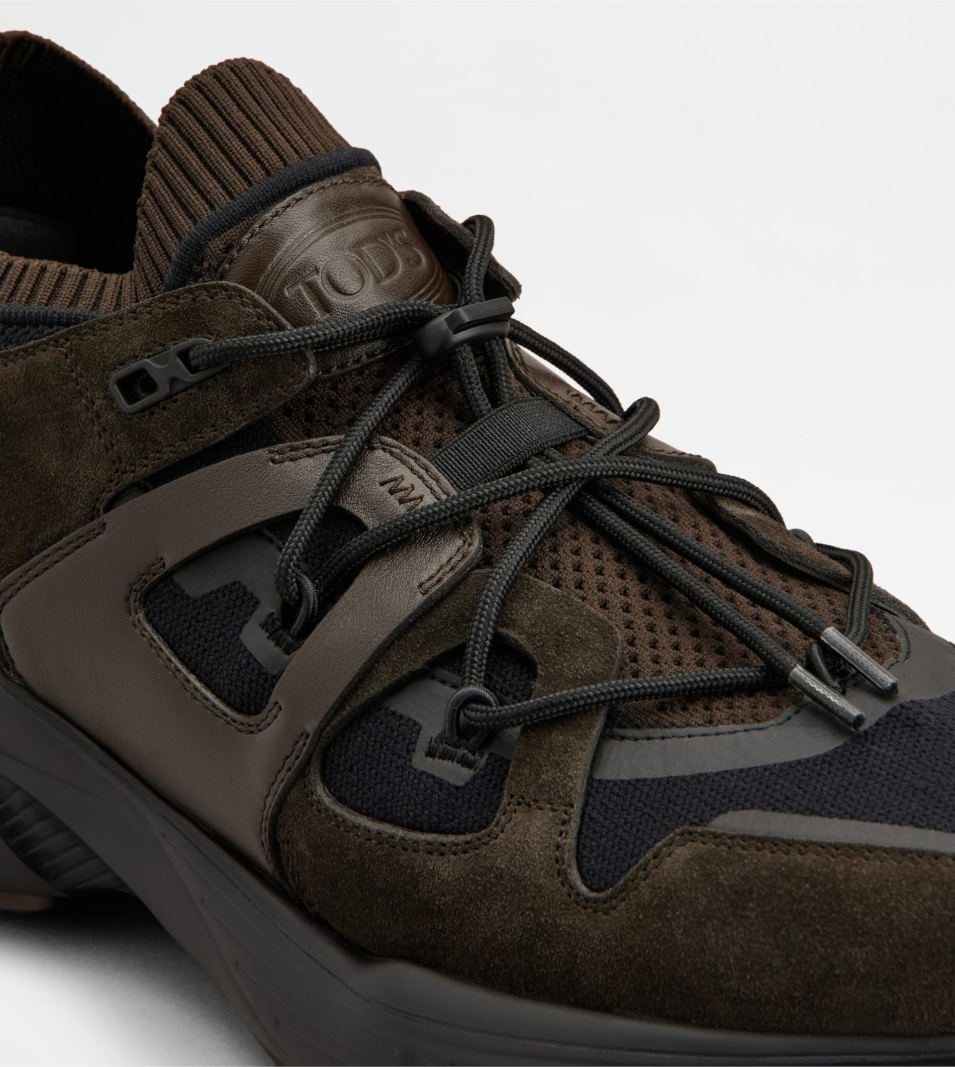 SNEAKERS IN LEATHER AND TECHNICAL FABRIC - BROWN - 5
