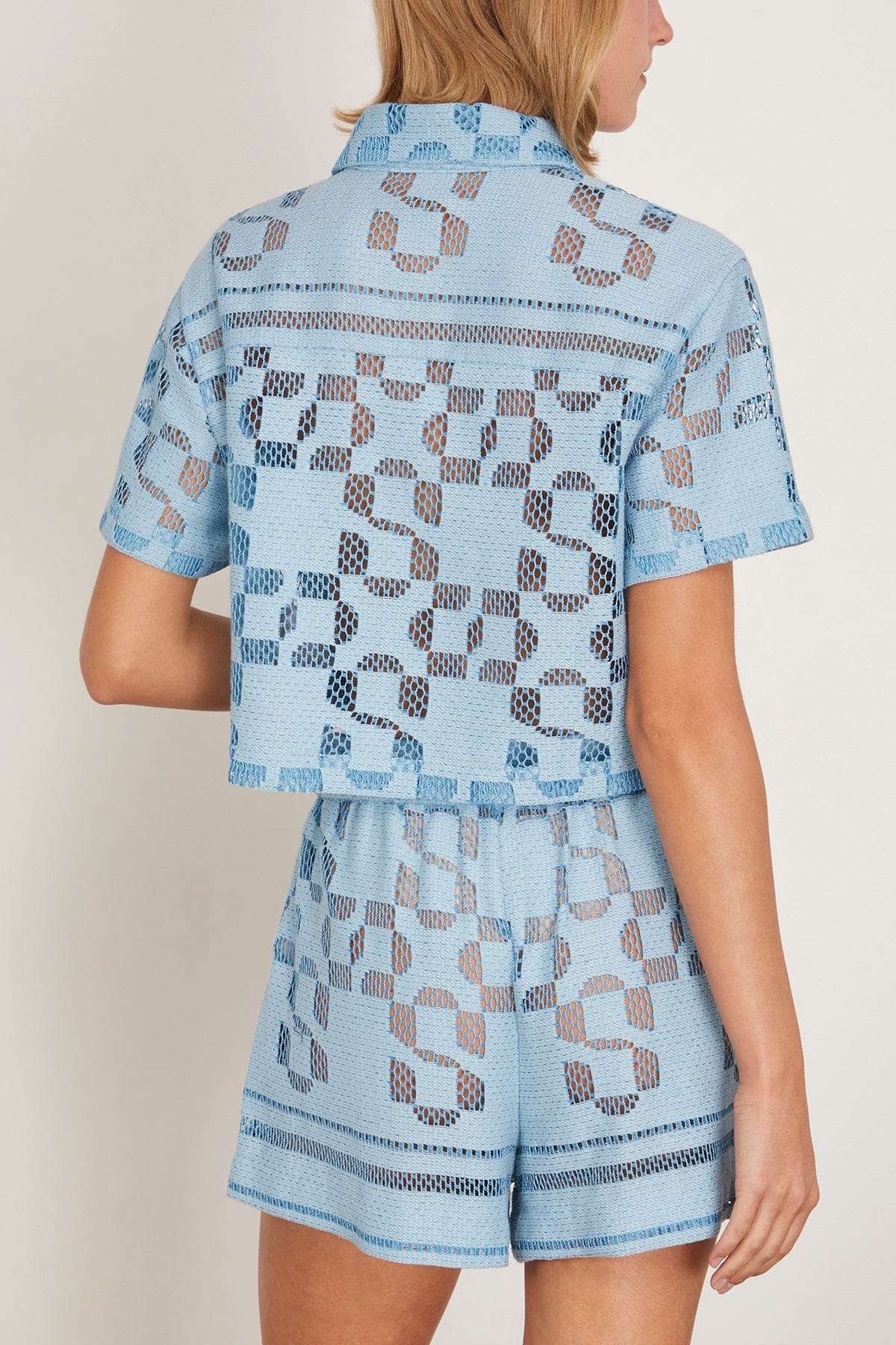 Makaia Cropped Short Sleeve Button Down Shirt in Azure Sky Multi - 4